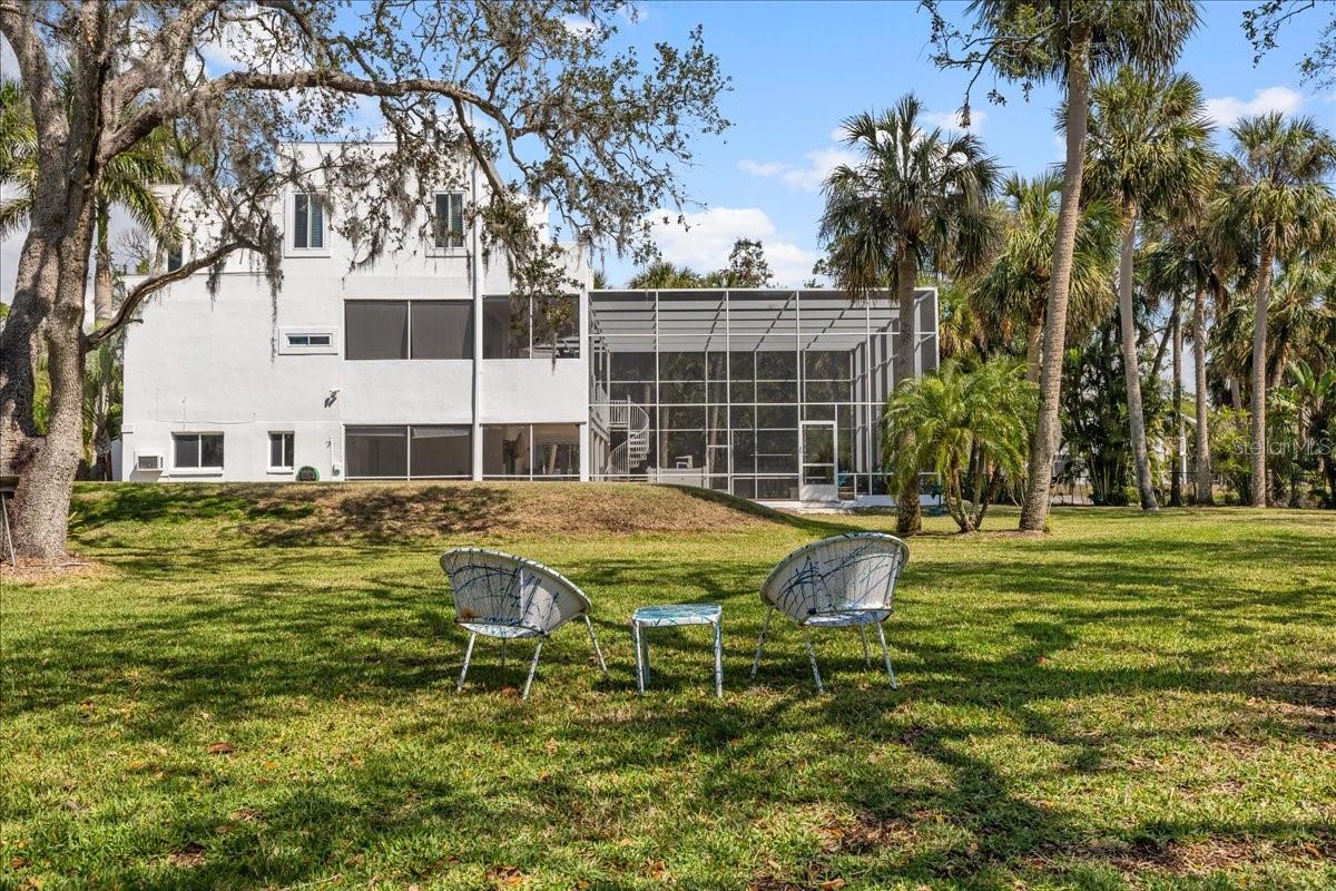 Image 65 of 73 For 375 Wellington Avenue