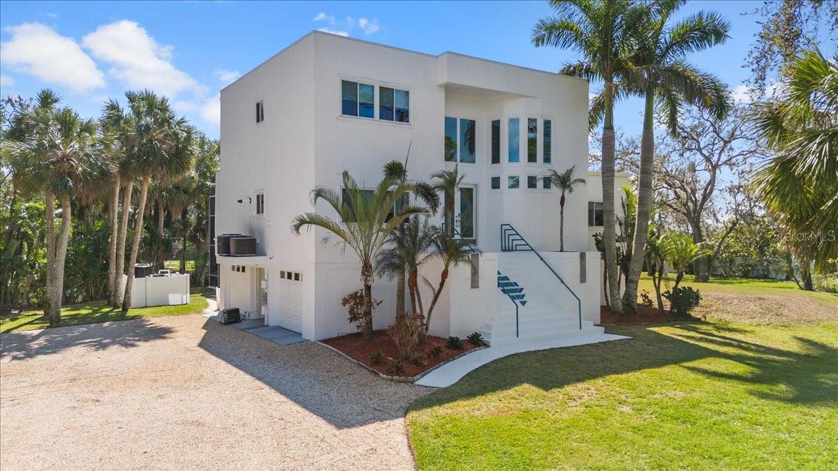 Image 69 of 73 For 375 Wellington Avenue