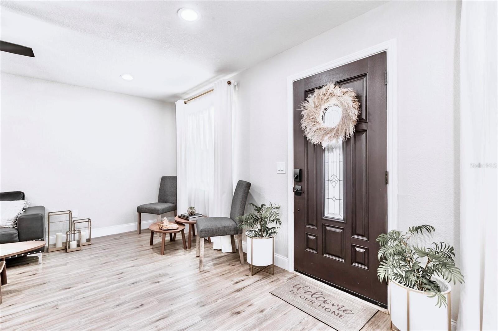 Image 2 of 9 For 6220 Interbay