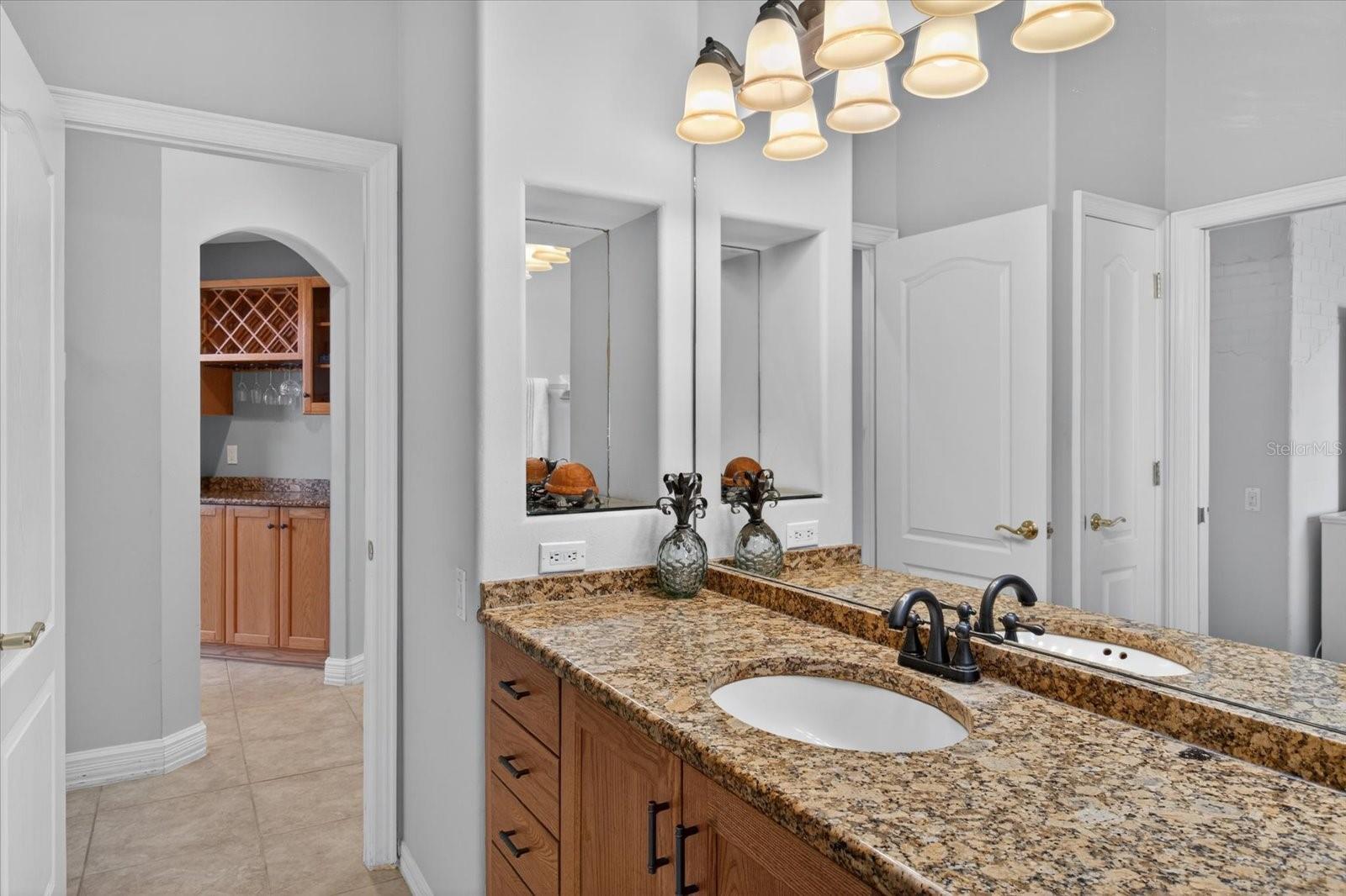 Image 47 of 98 For 4052 Capitol Drive