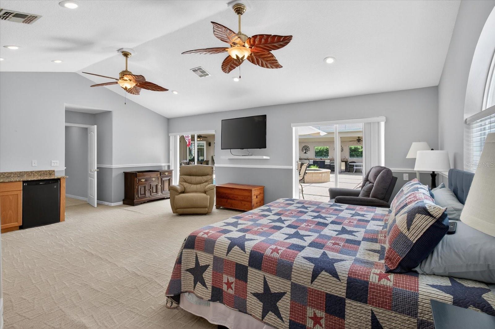 Image 54 of 98 For 4052 Capitol Drive