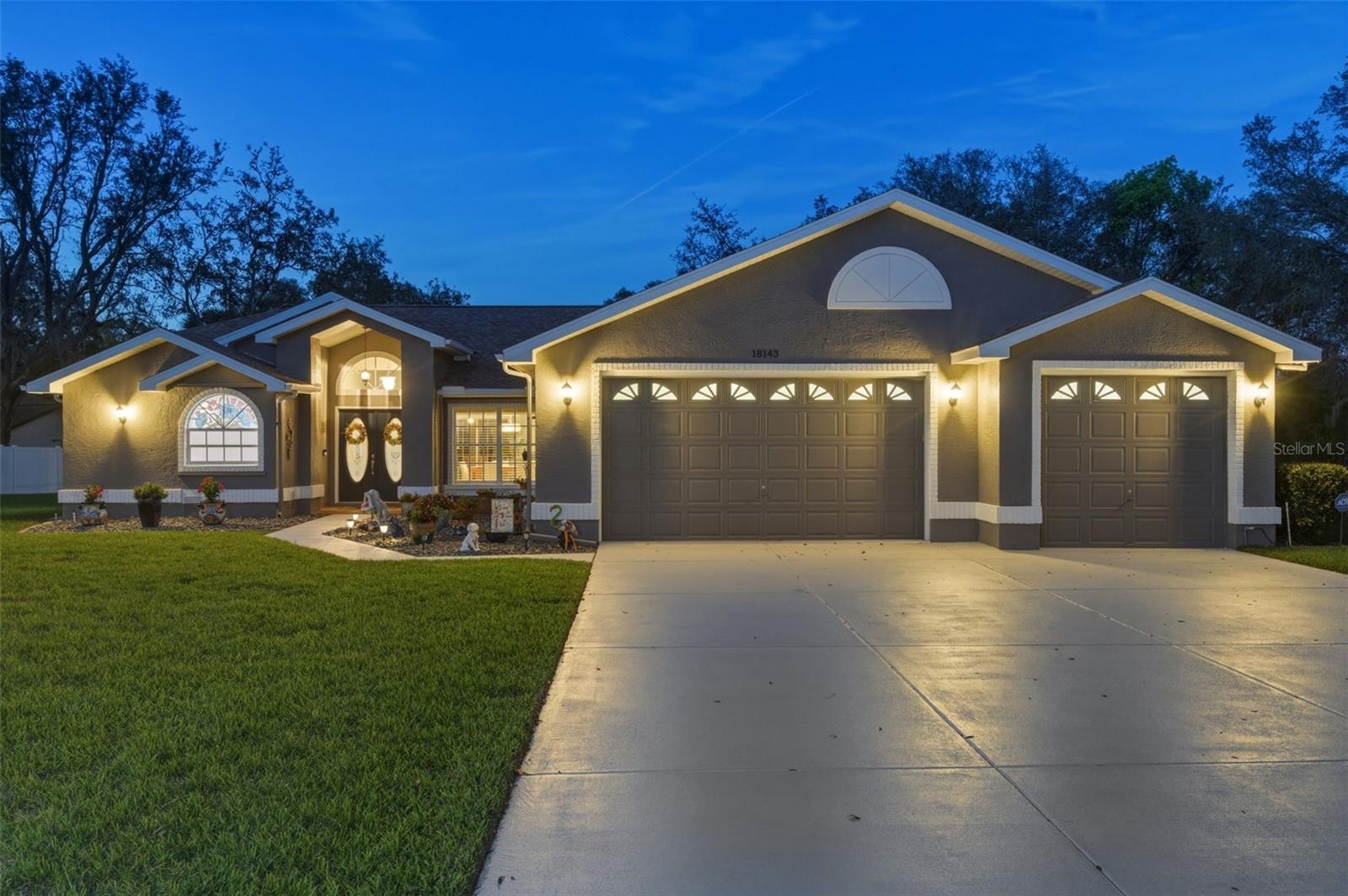 Details for 18143 Winding Oaks Boulevard, HUDSON, FL 34667
