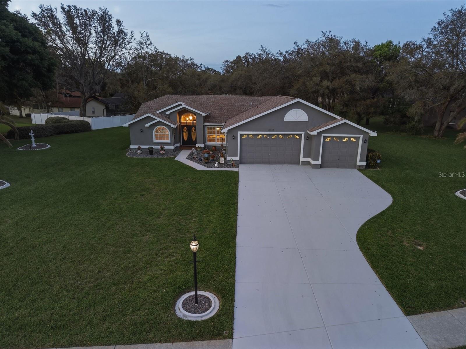 Image 2 of 72 For 18143 Winding Oaks Boulevard