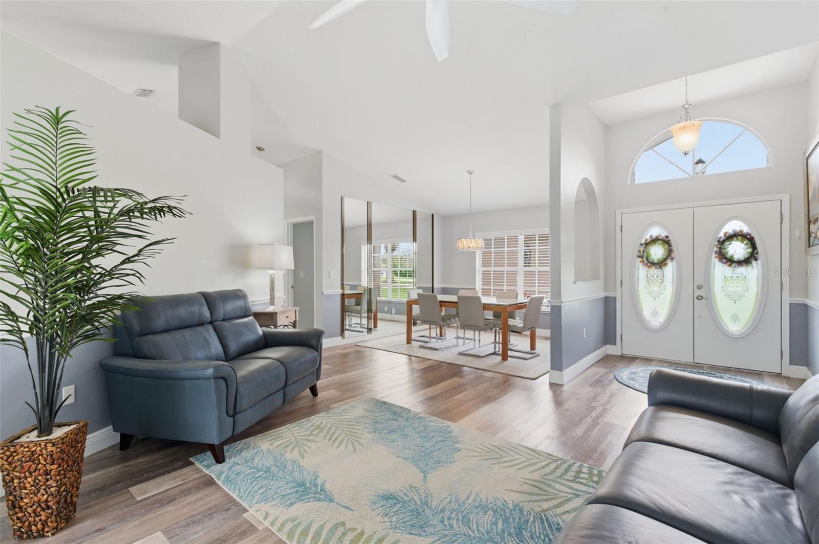 Image 23 of 72 For 18143 Winding Oaks Boulevard