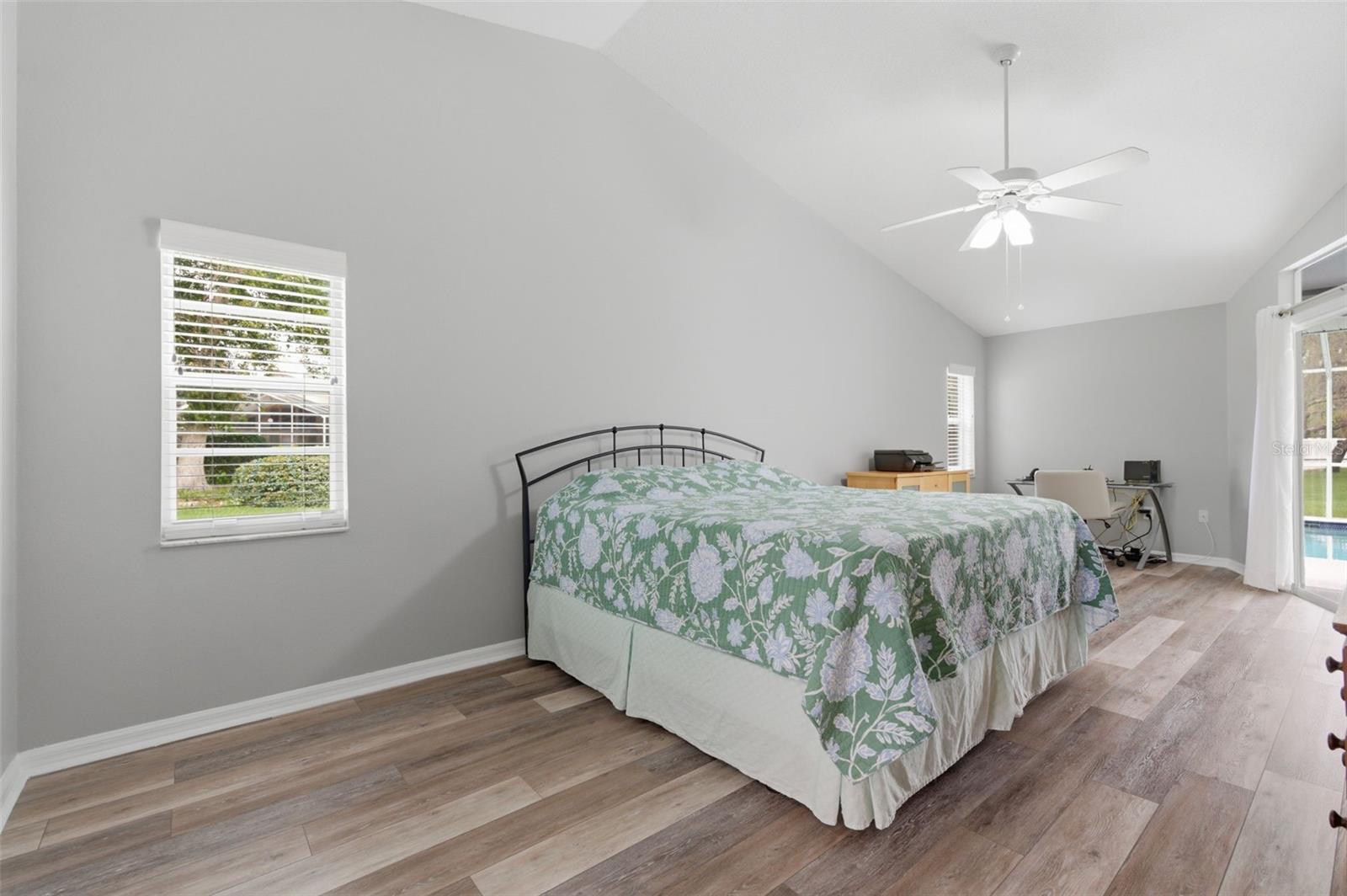 Image 26 of 72 For 18143 Winding Oaks Boulevard