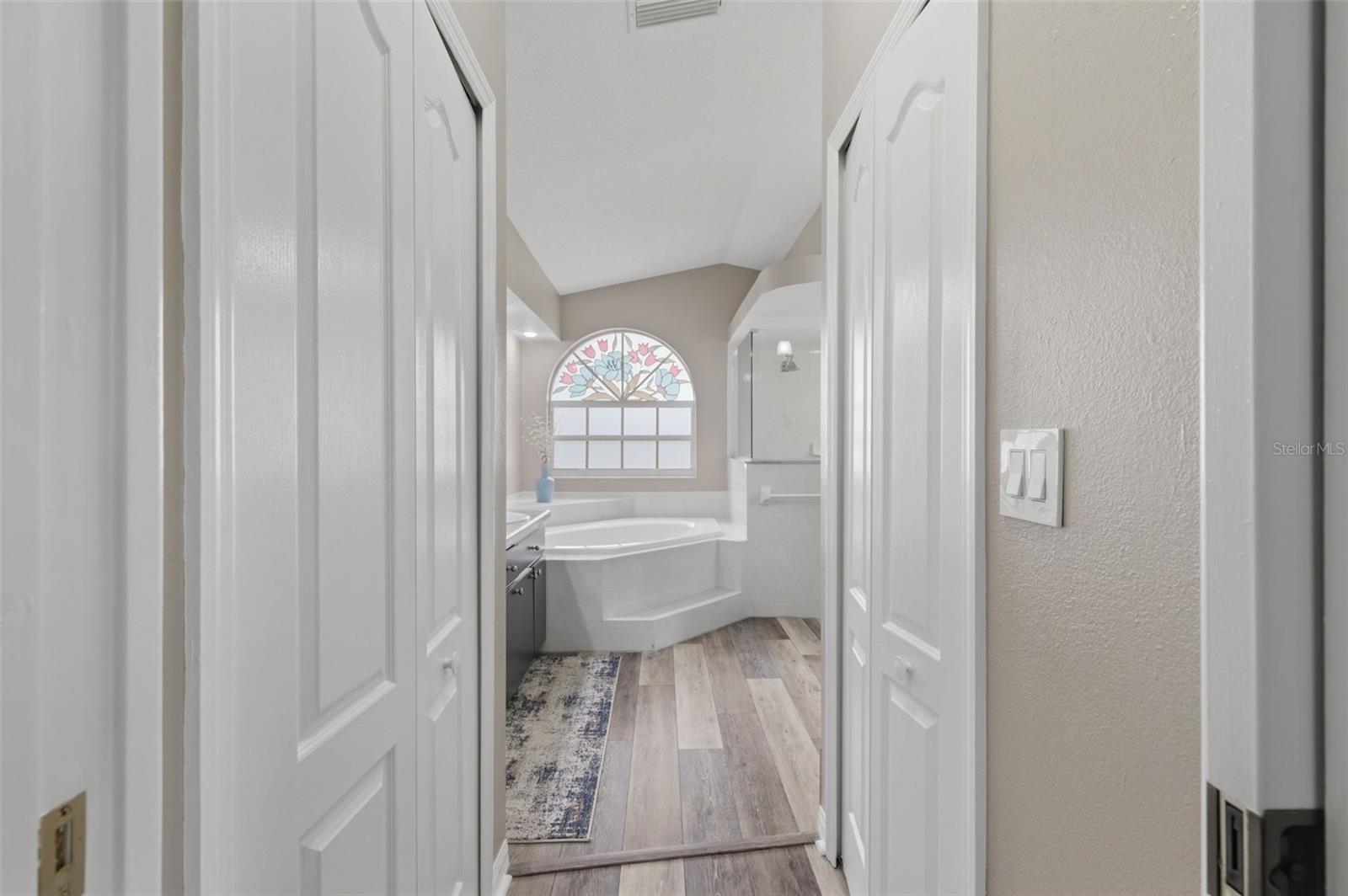 Image 34 of 72 For 18143 Winding Oaks Boulevard