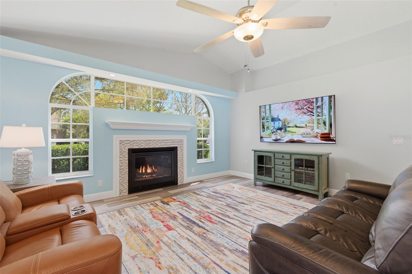 Image 45 of 72 For 18143 Winding Oaks Boulevard