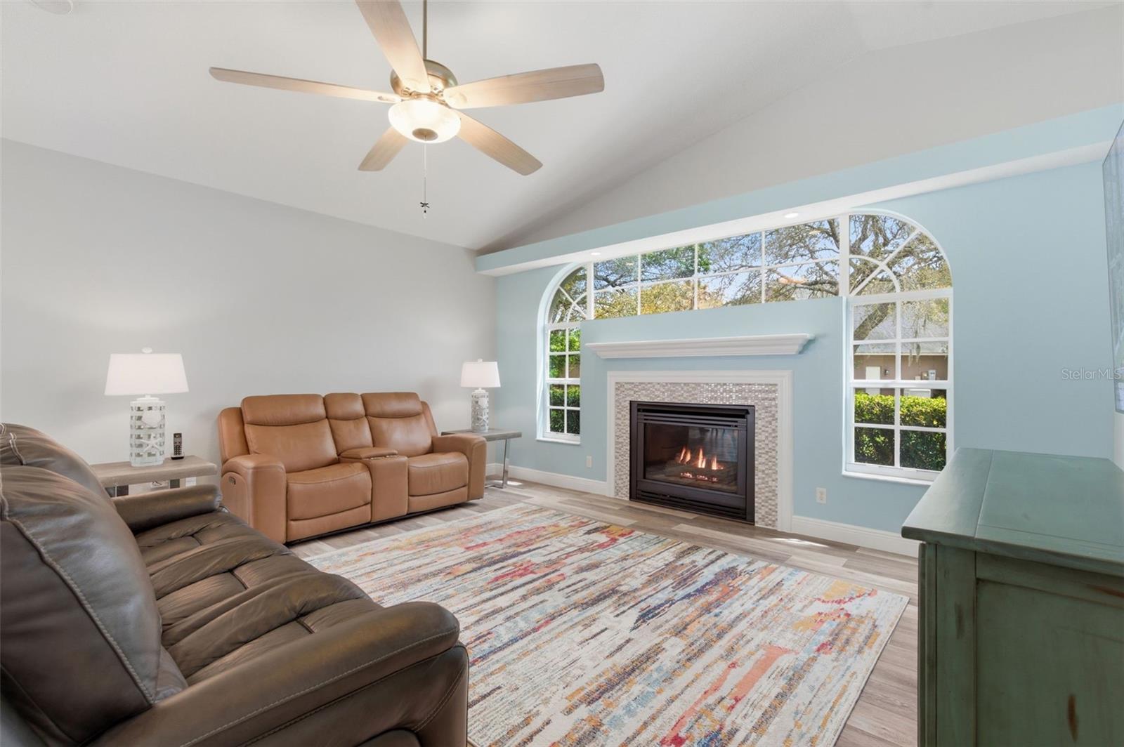 Image 46 of 72 For 18143 Winding Oaks Boulevard