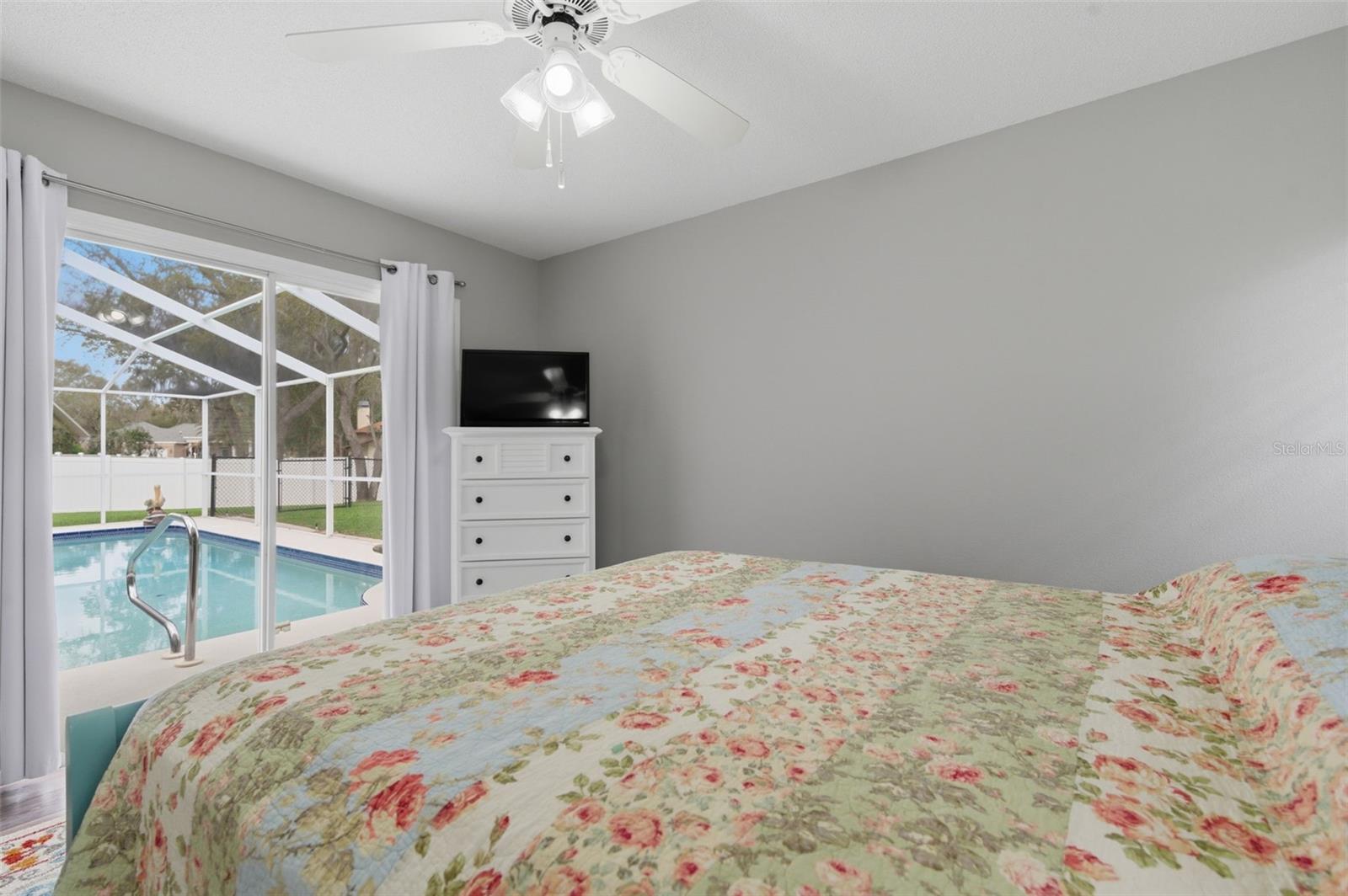 Image 55 of 72 For 18143 Winding Oaks Boulevard