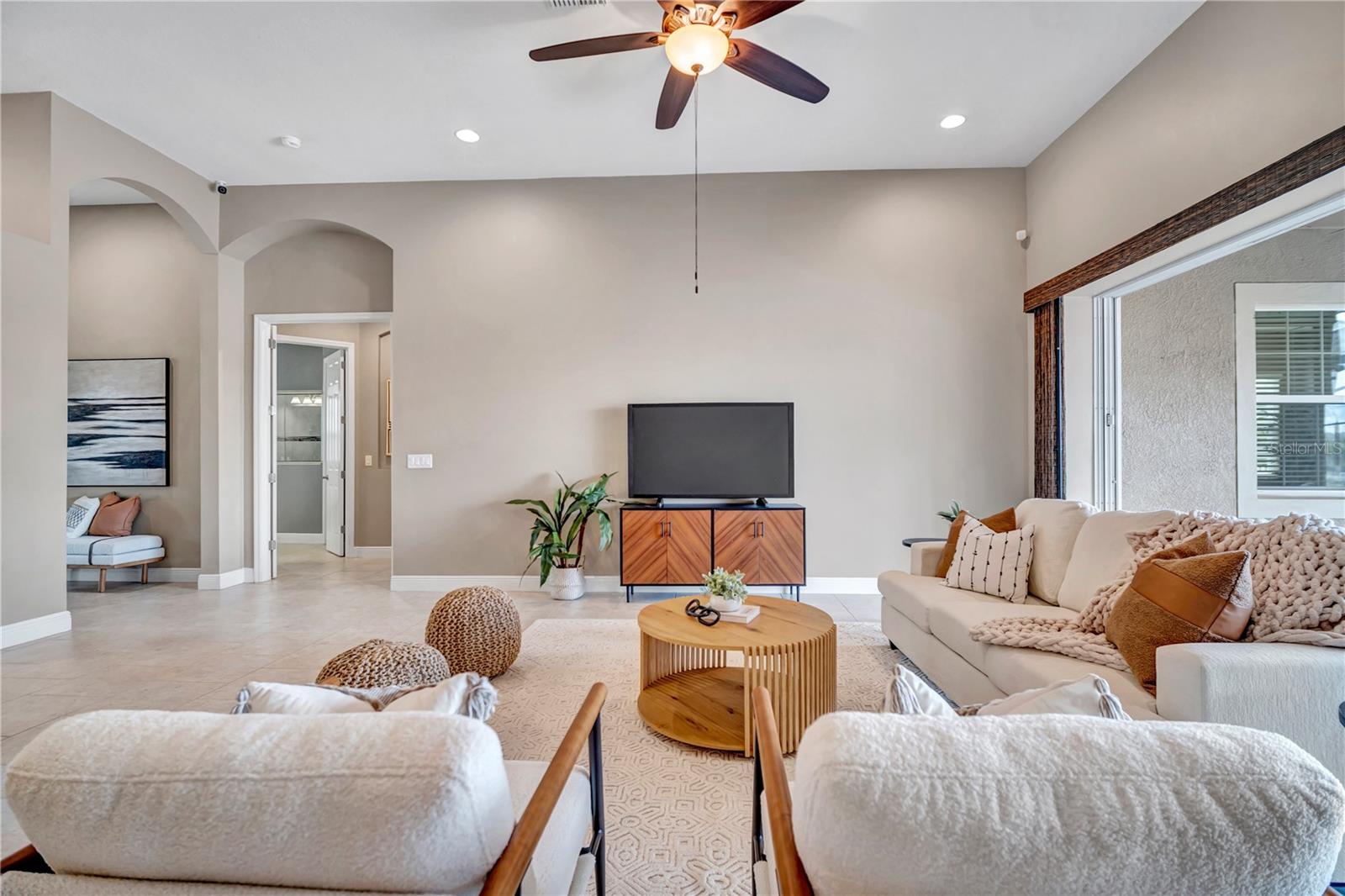 Listing photo id 25 for 32697 Natural Bridge Road