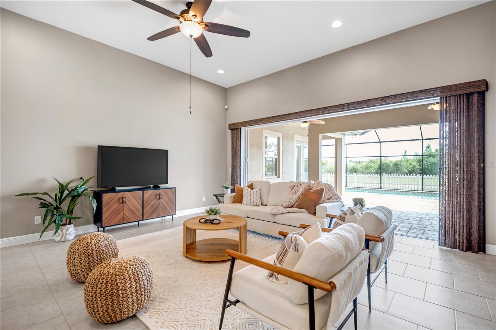 Listing photo id 29 for 32697 Natural Bridge Road