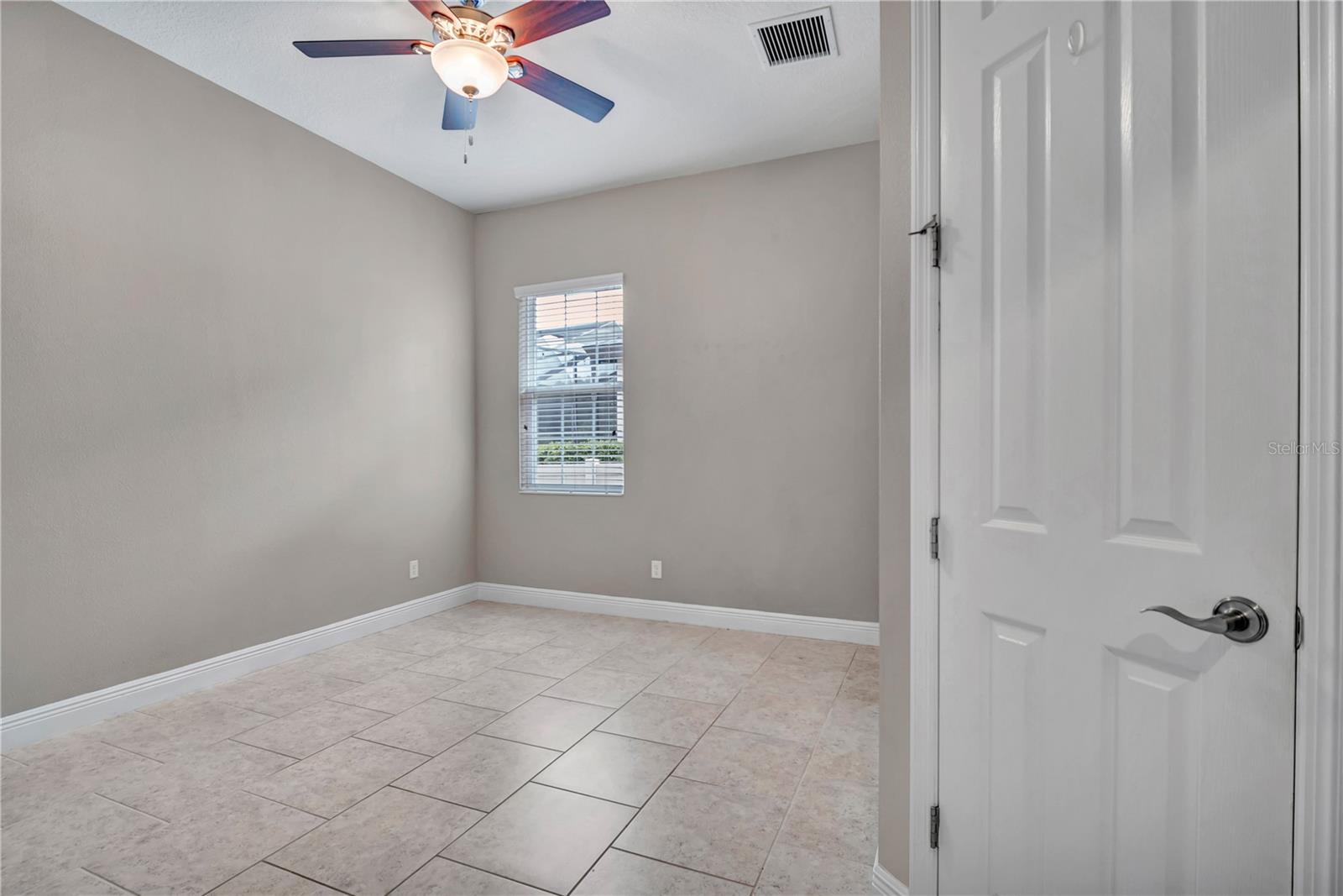 Listing photo id 37 for 32697 Natural Bridge Road