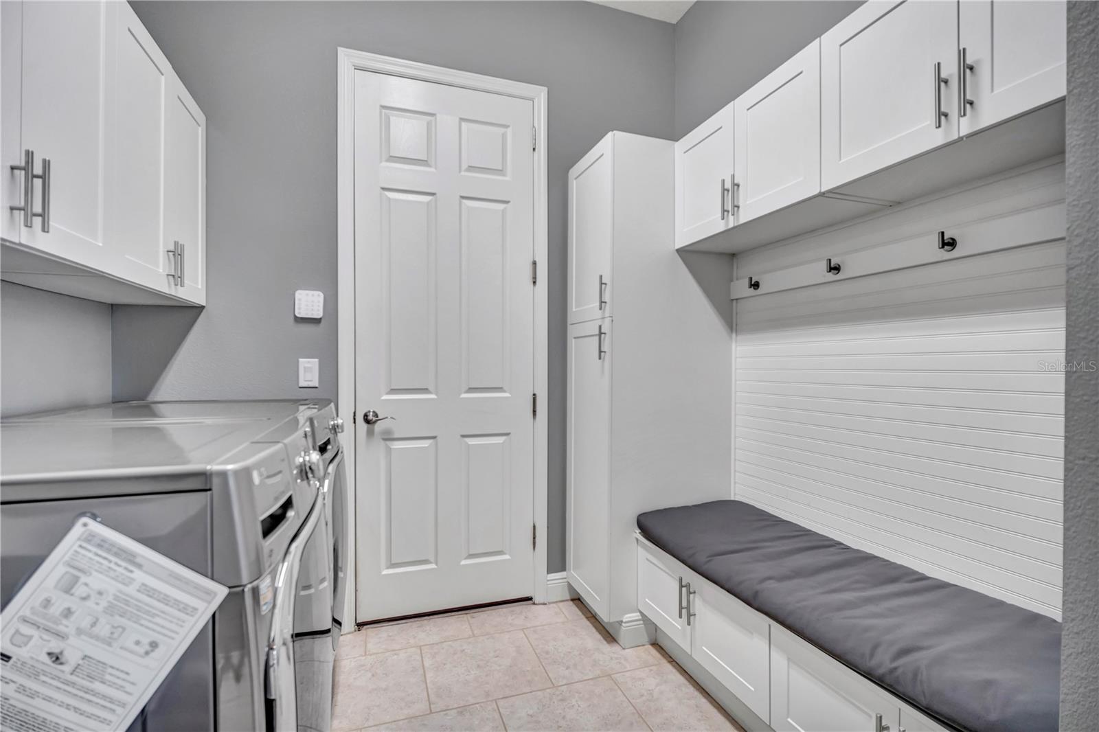 Listing photo id 42 for 32697 Natural Bridge Road