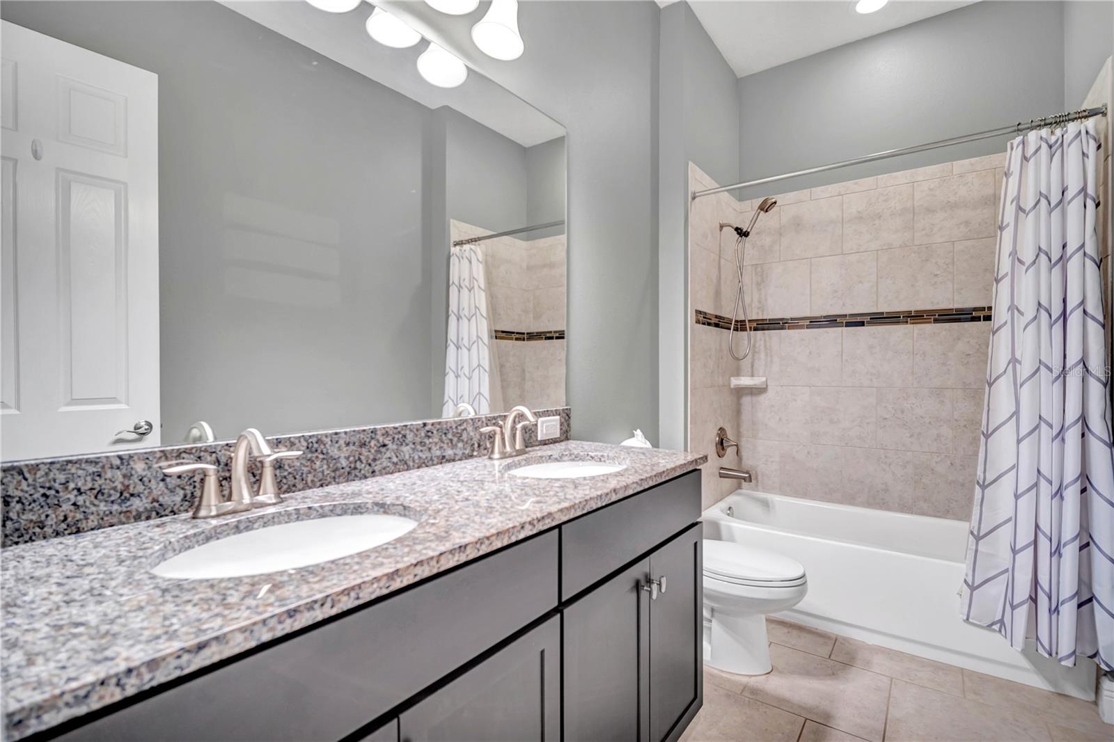 Listing photo id 43 for 32697 Natural Bridge Road