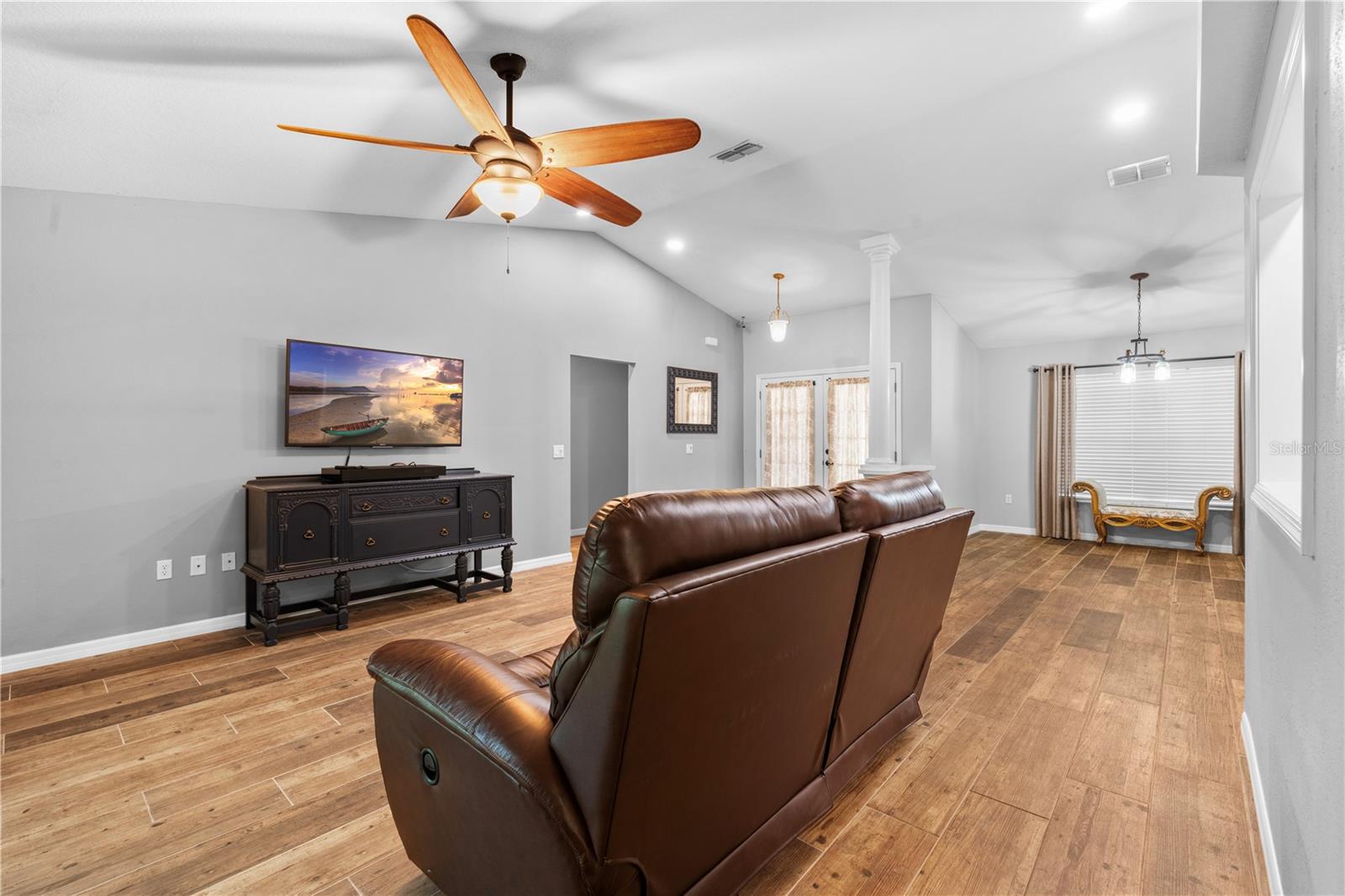 Image 10 of 43 For 10491 Joyce Drive