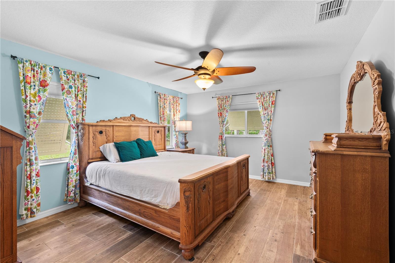 Image 18 of 43 For 10491 Joyce Drive