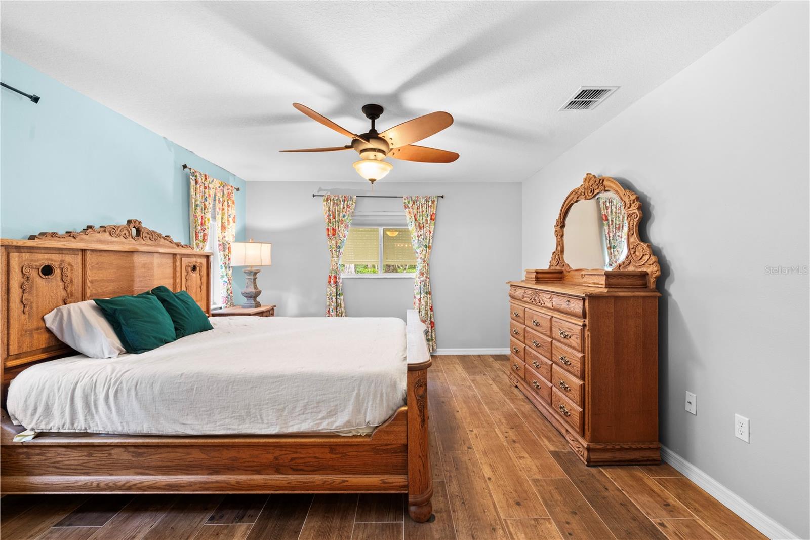 Image 19 of 43 For 10491 Joyce Drive