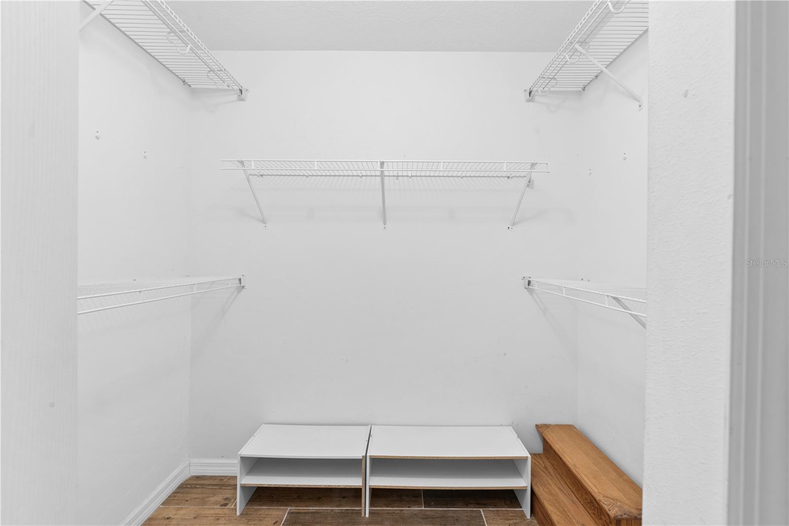 Image 21 of 43 For 10491 Joyce Drive