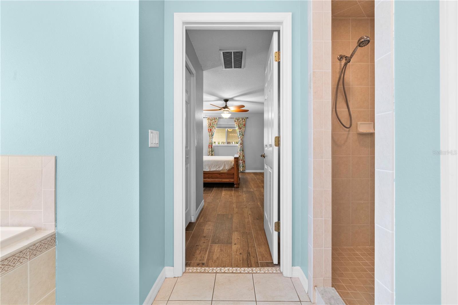 Image 23 of 43 For 10491 Joyce Drive