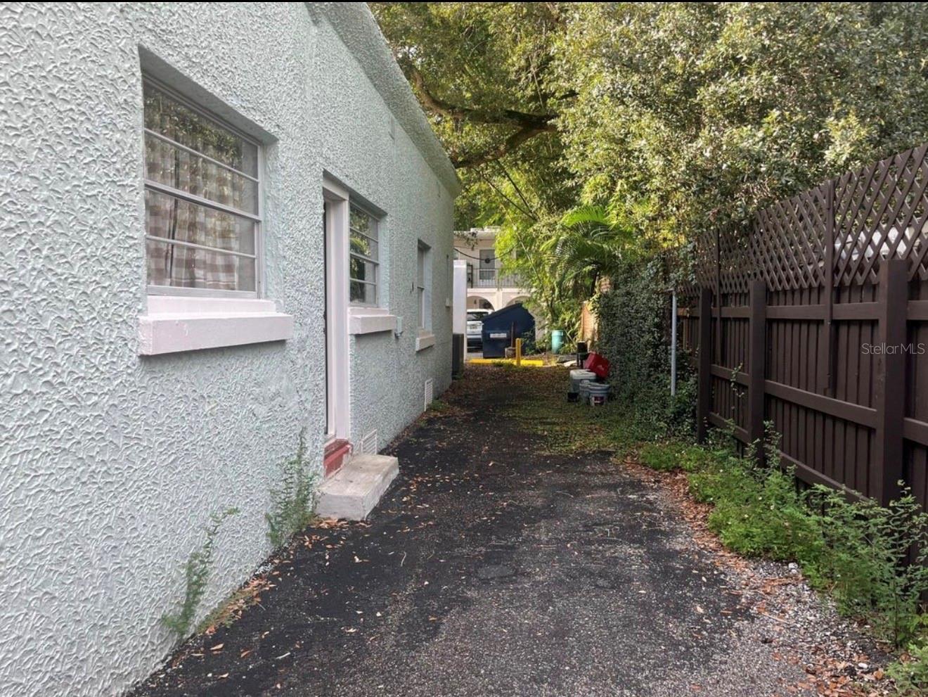 Image 18 of 19 For 2317 Bristol Avenue