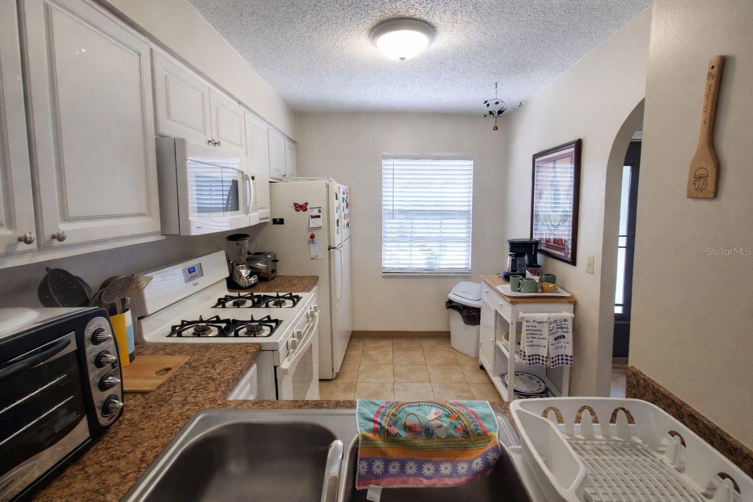 Image 3 of 22 For 1391 Mission Hills Boulevard