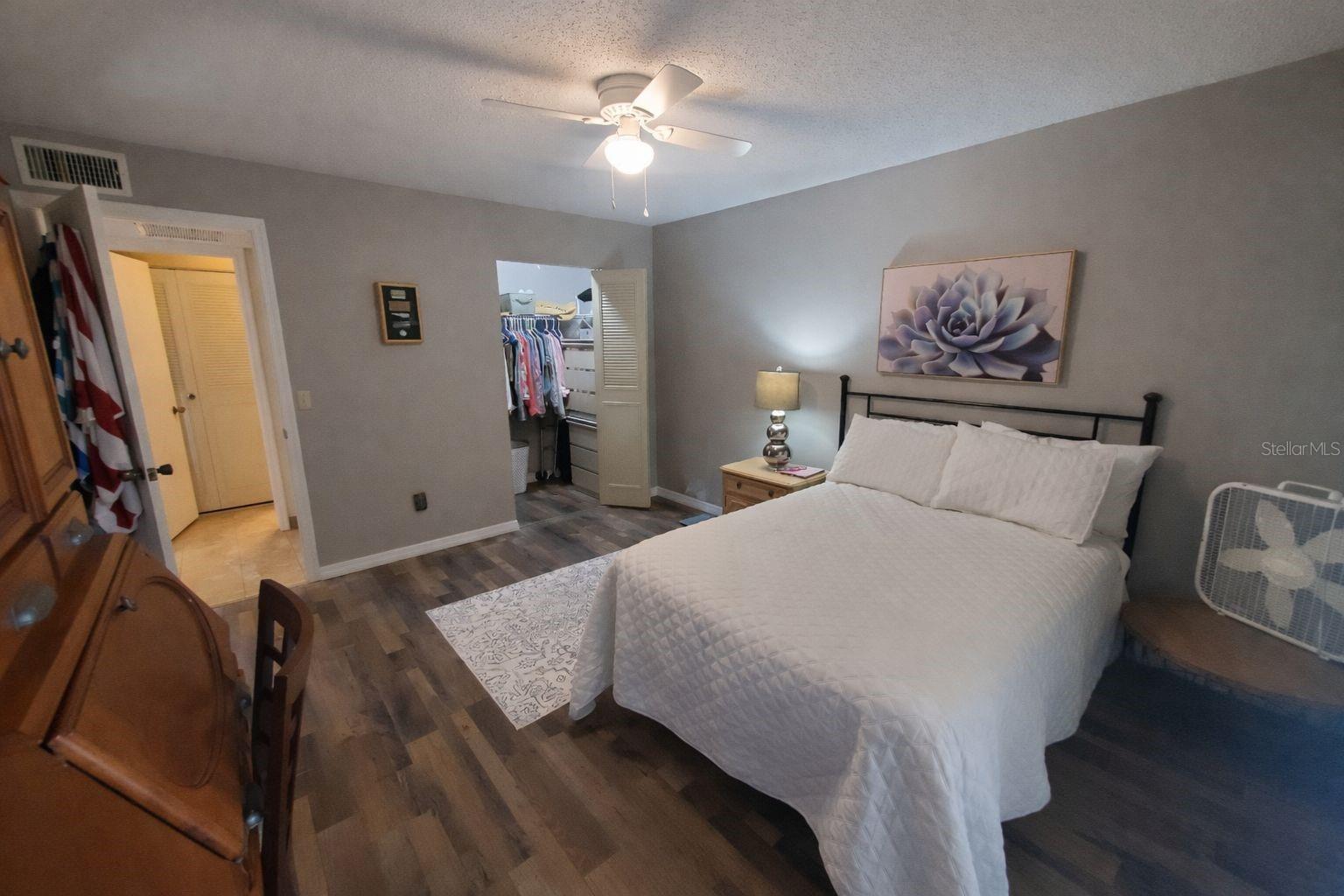 Image 8 of 22 For 1391 Mission Hills Boulevard