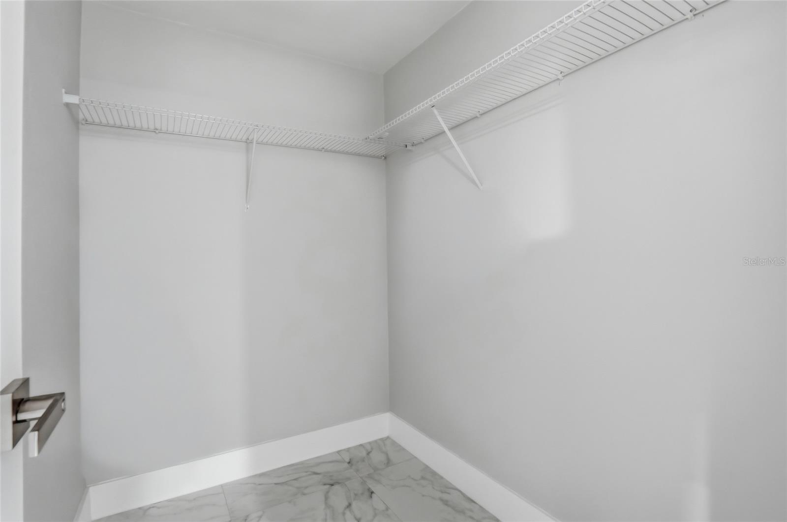 Image 21 of 43 For 6302 Diamond Drive