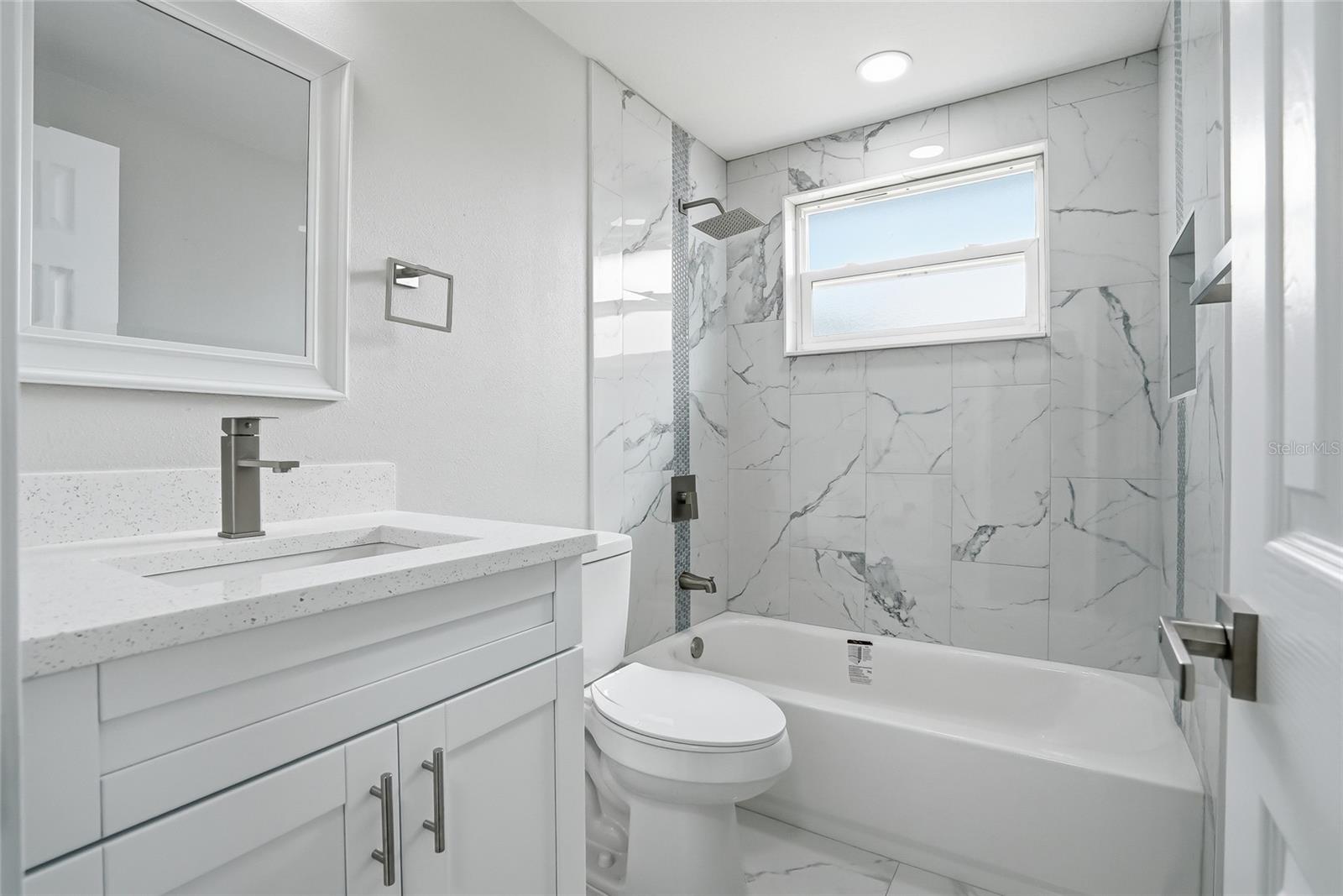 Image 24 of 43 For 6302 Diamond Drive