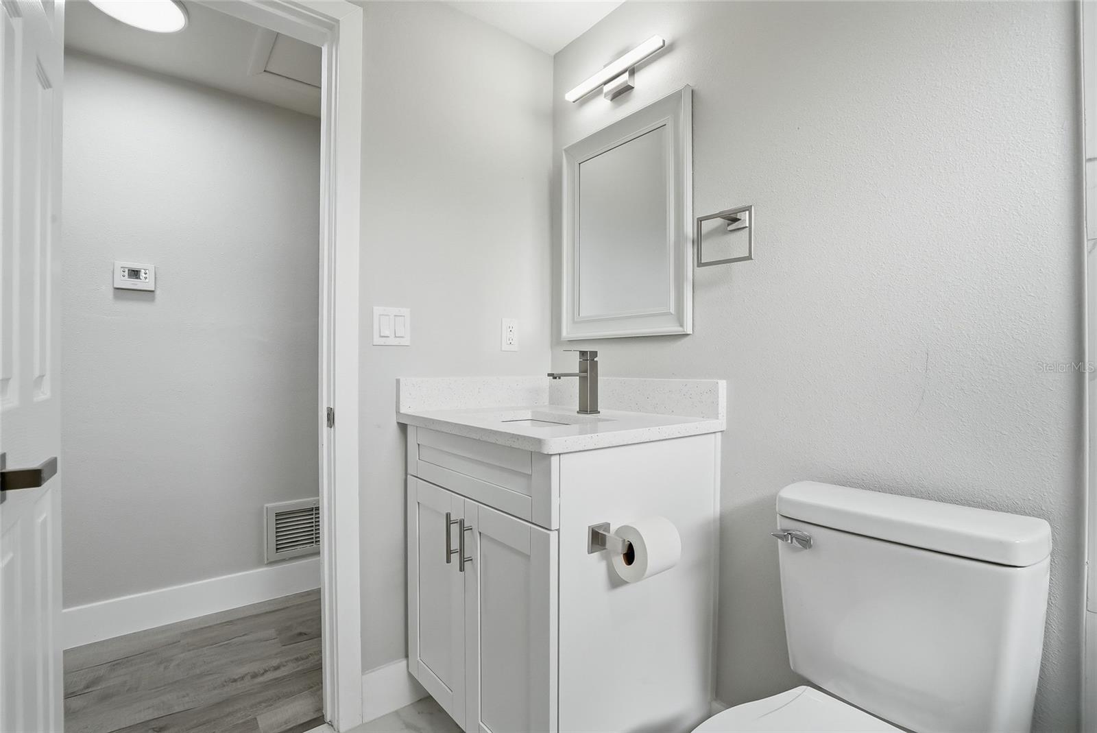 Image 25 of 43 For 6302 Diamond Drive