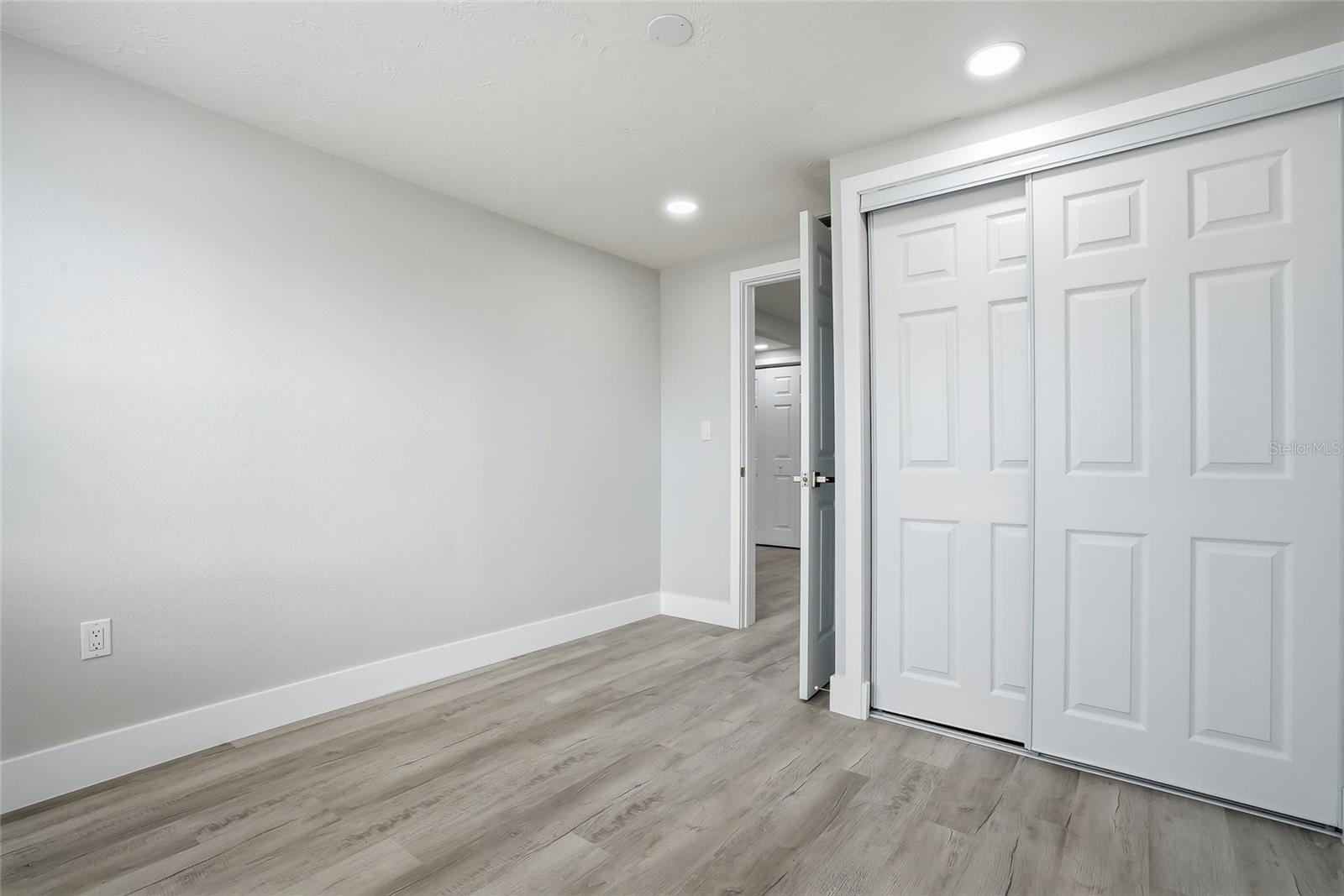 Image 29 of 43 For 6302 Diamond Drive