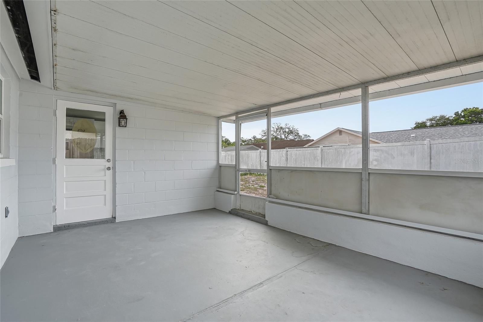 Image 31 of 43 For 6302 Diamond Drive