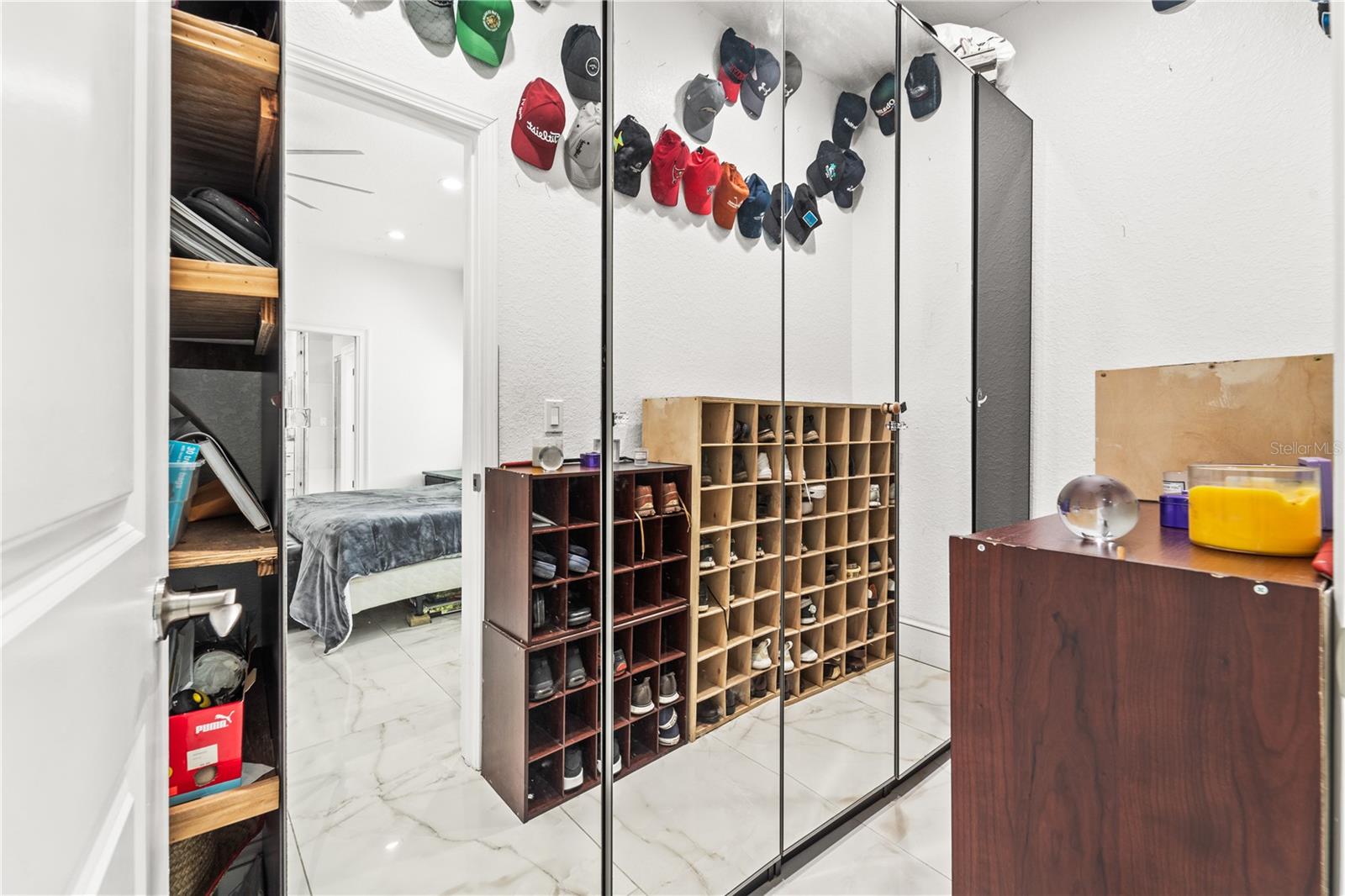 Image 26 of 87 For 2520 Gomaz Way S