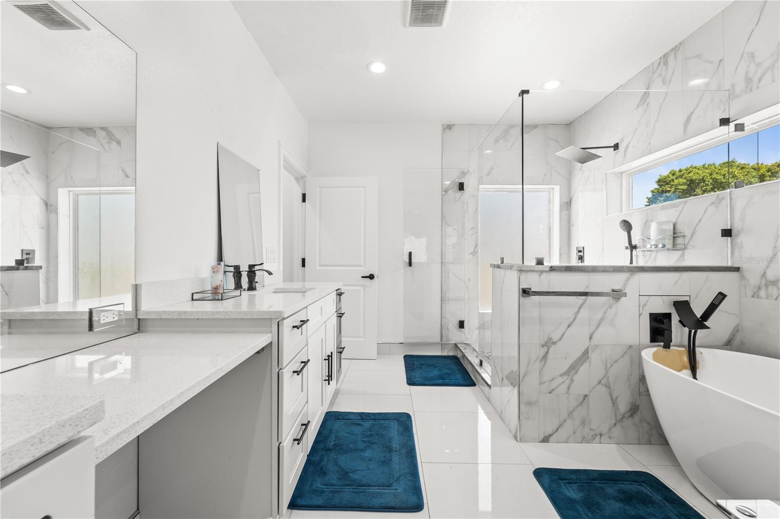 Image 36 of 87 For 2520 Gomaz Way S