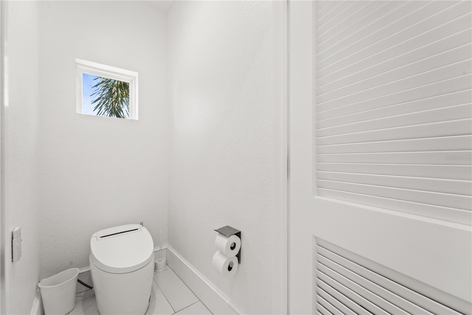 Image 37 of 87 For 2520 Gomaz Way S