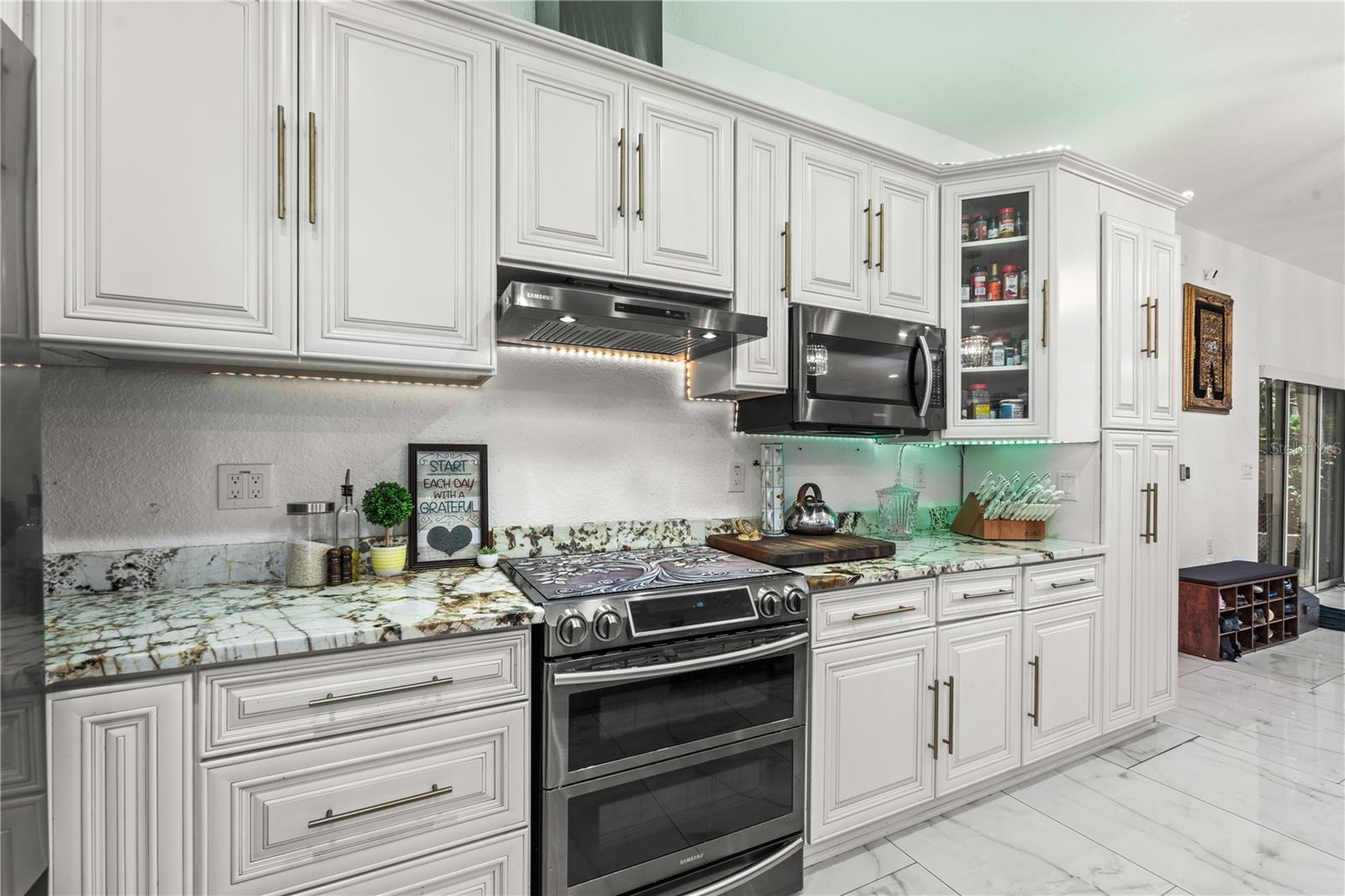 Image 4 of 87 For 2520 Gomaz Way S