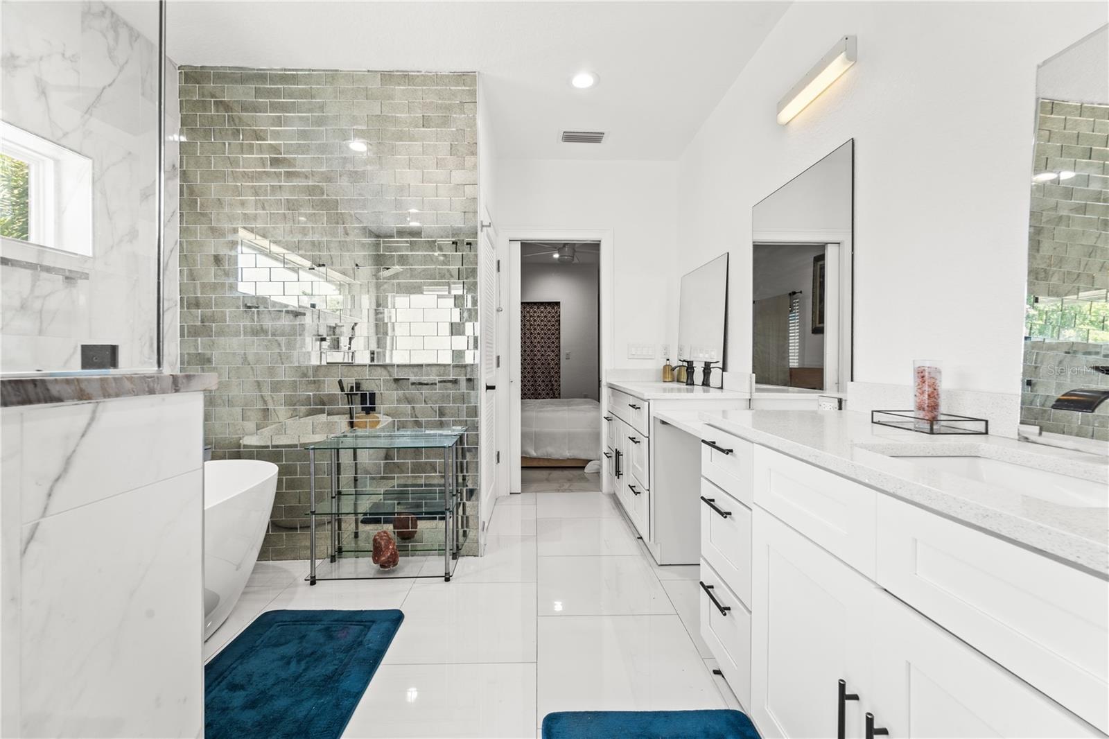 Image 40 of 87 For 2520 Gomaz Way S