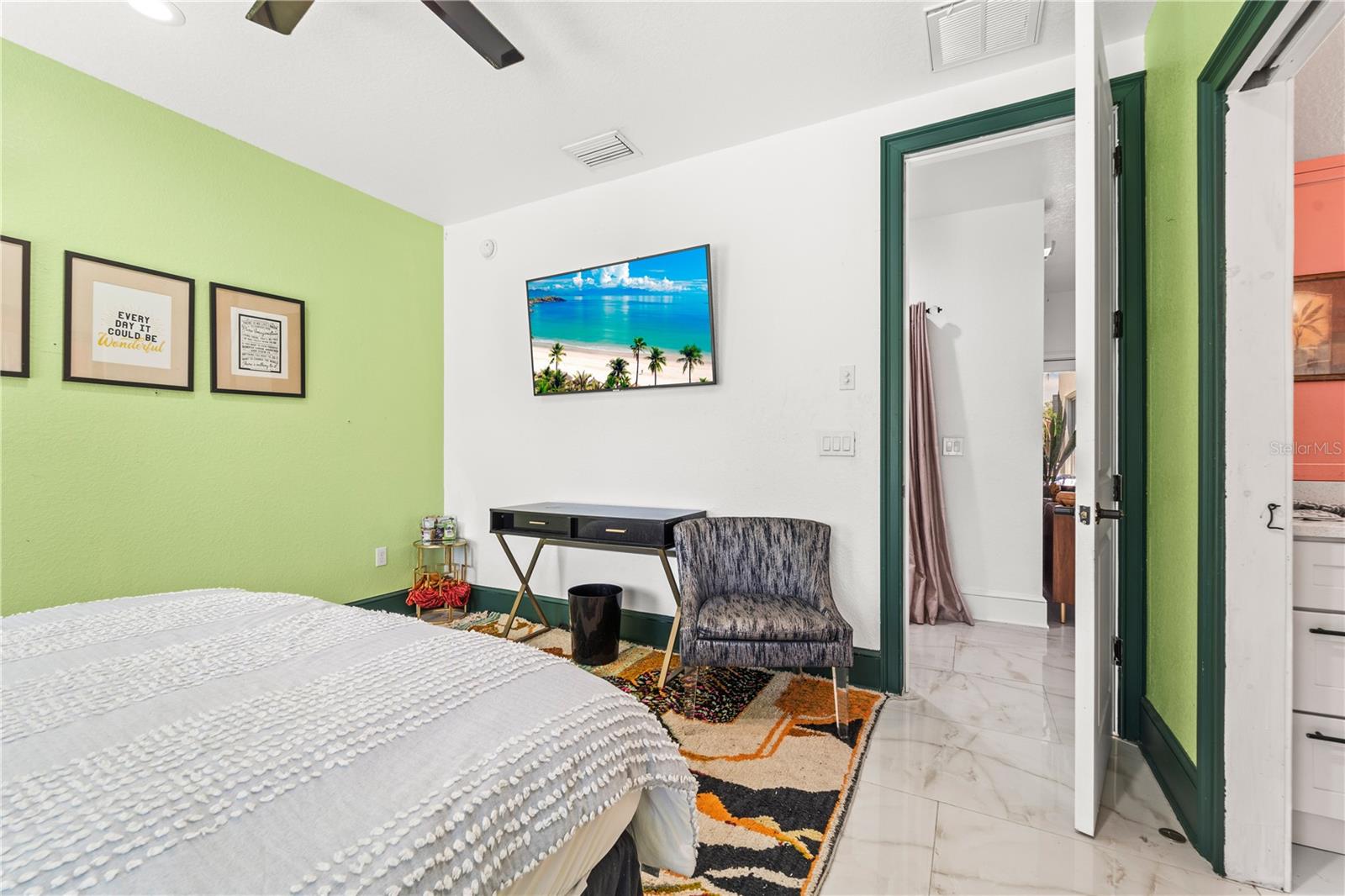 Image 46 of 87 For 2520 Gomaz Way S