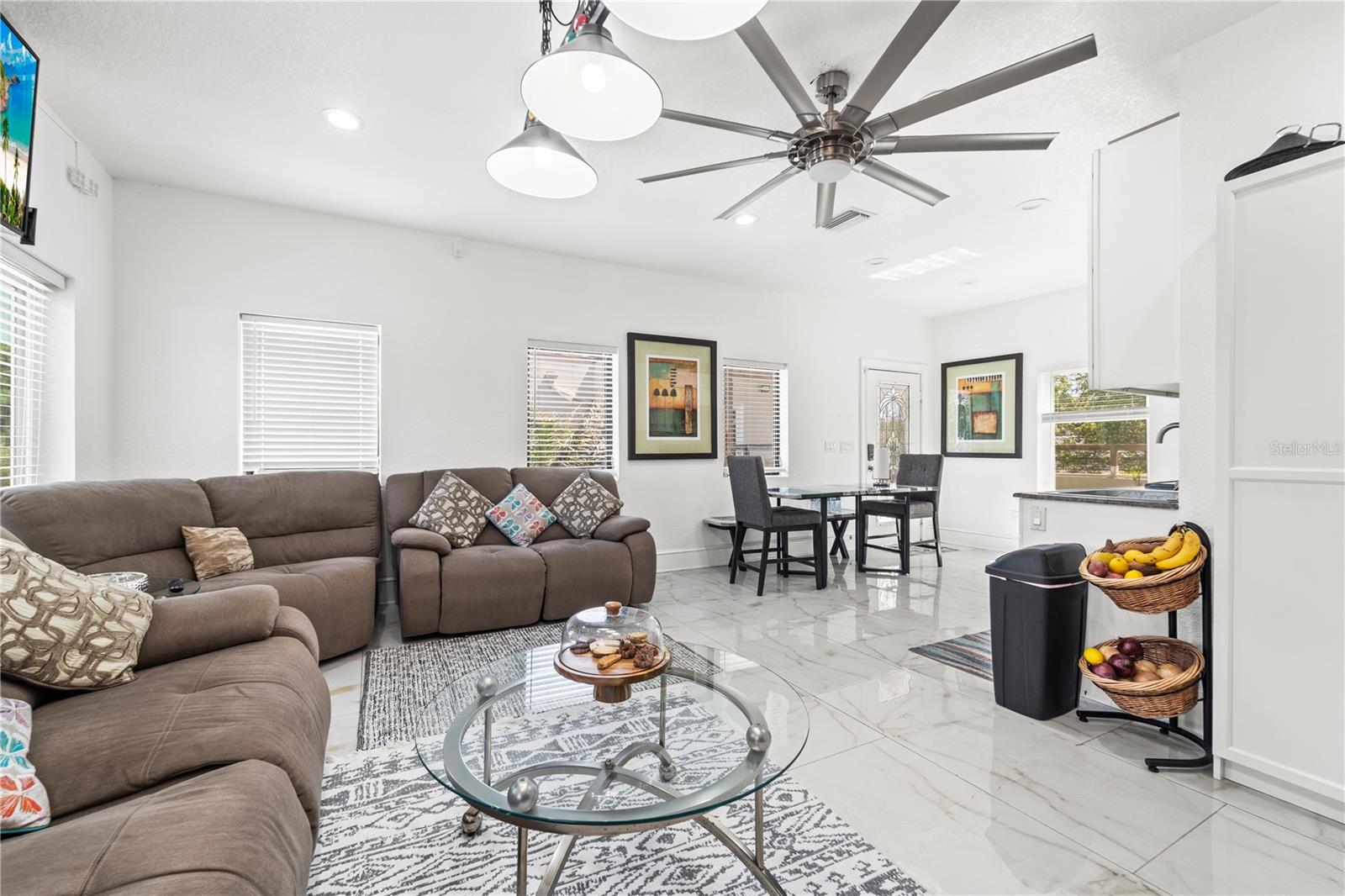 Image 56 of 87 For 2520 Gomaz Way S