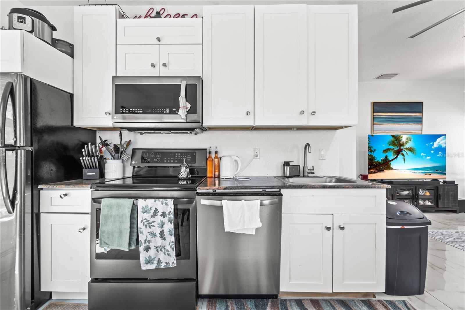 Image 57 of 87 For 2520 Gomaz Way S