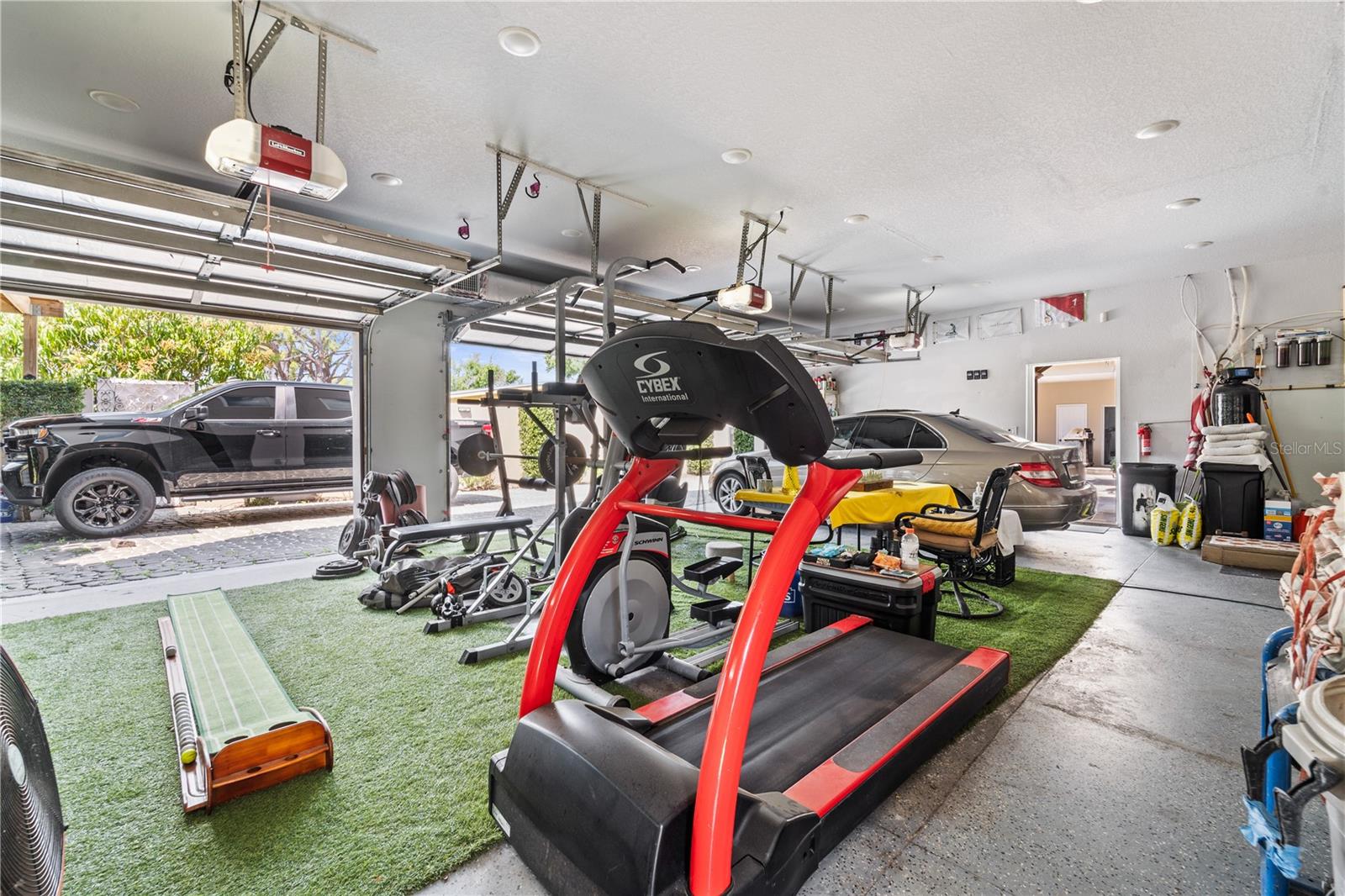 Image 74 of 87 For 2520 Gomaz Way S