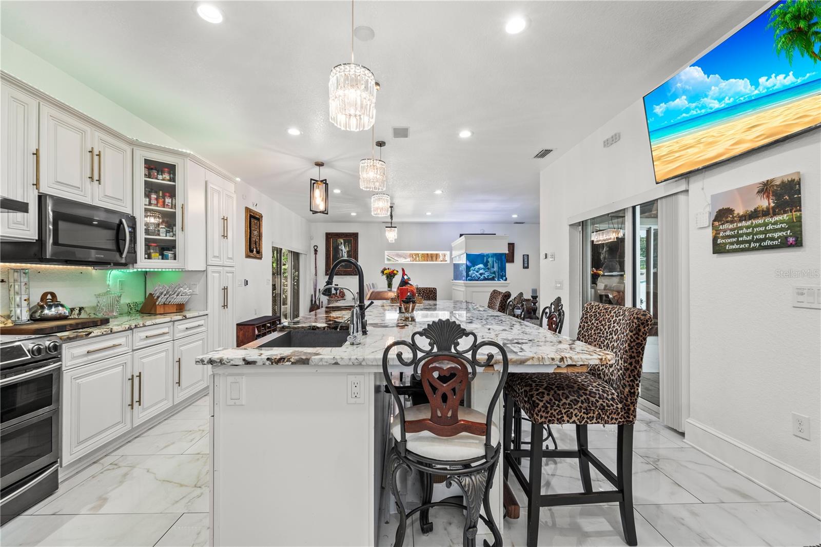 Image 8 of 87 For 2520 Gomaz Way S