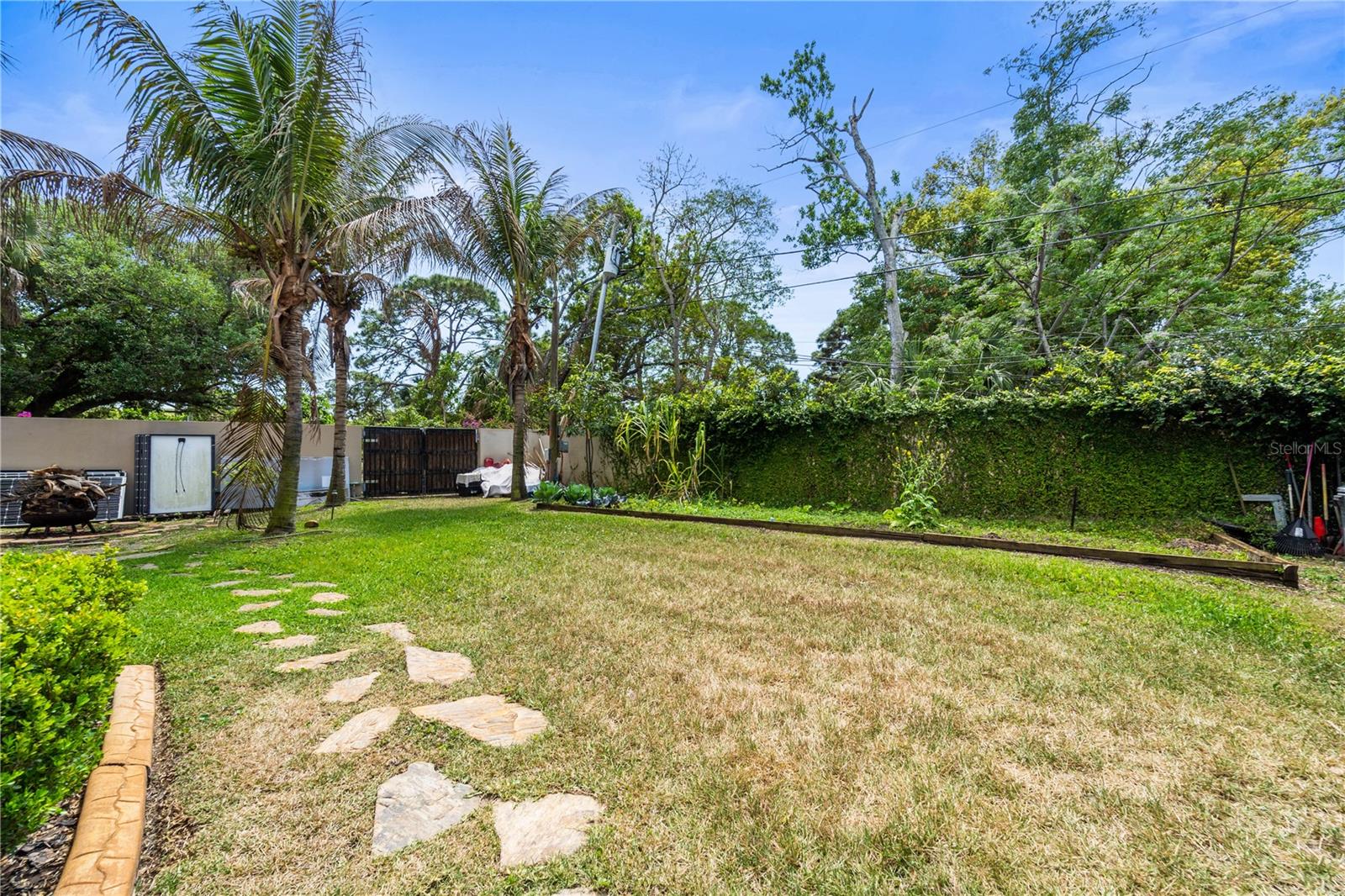 Image 82 of 87 For 2520 Gomaz Way S