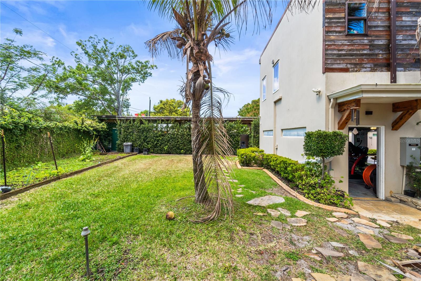 Image 84 of 87 For 2520 Gomaz Way S