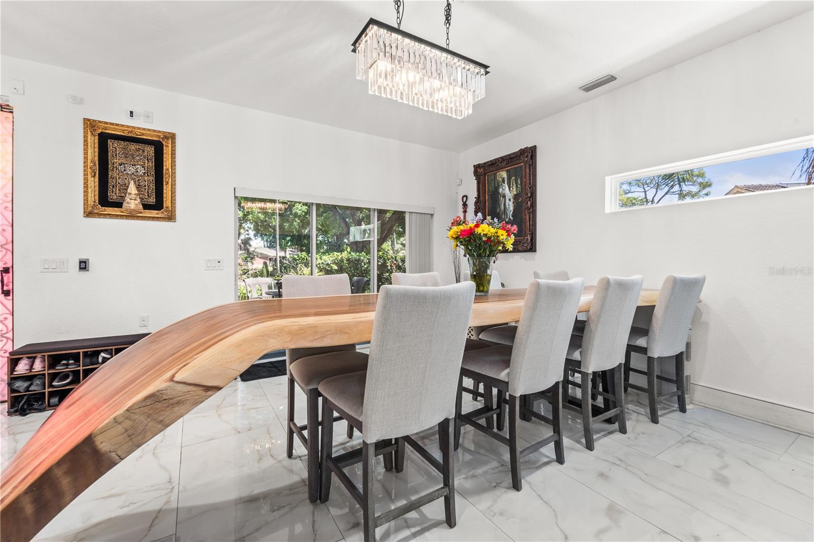 Image 9 of 87 For 2520 Gomaz Way S