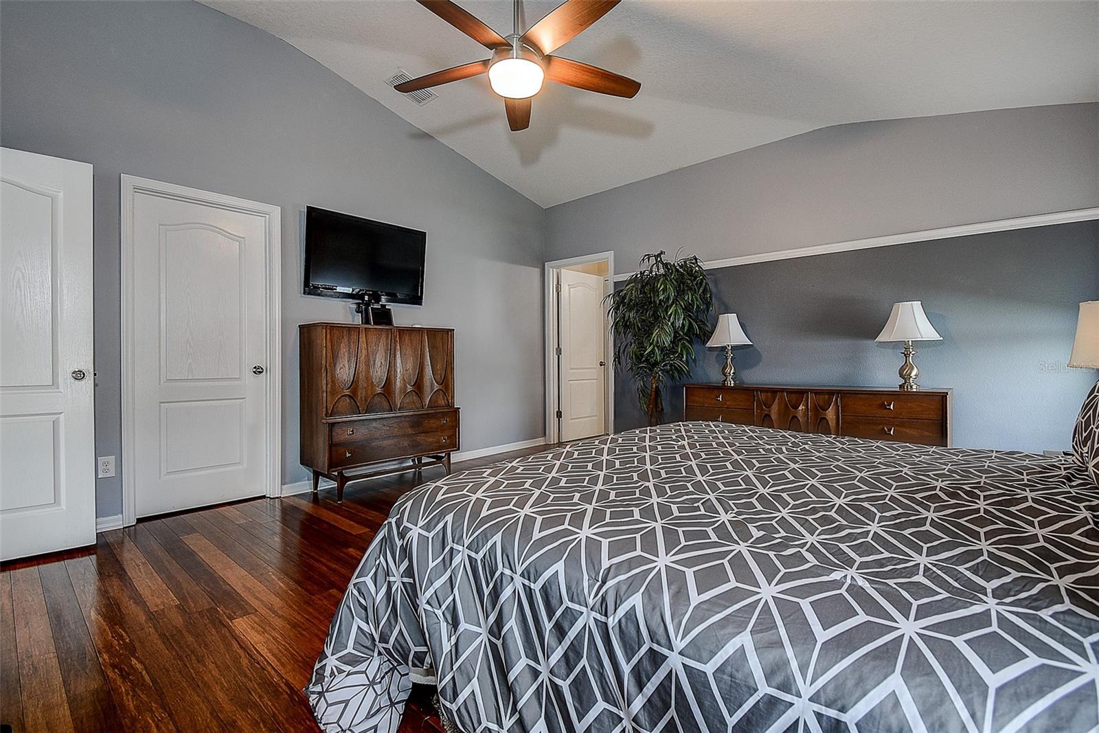 Image 19 of 42 For 18329 Arbor Crest Drive