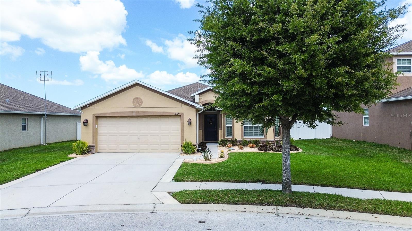 Image 4 of 42 For 18329 Arbor Crest Drive