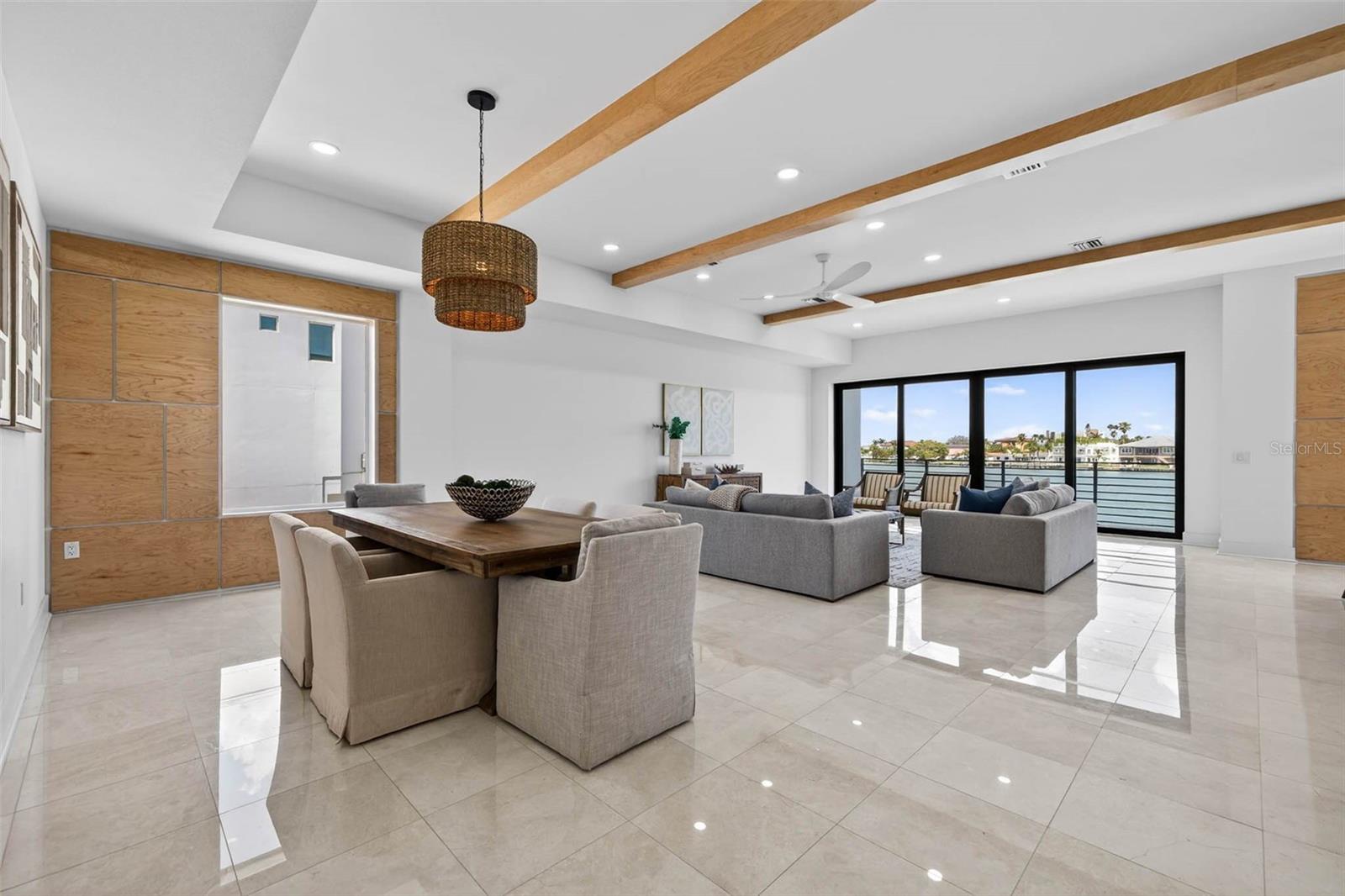 Image 10 of 75 For 10201 Gulf Boulevard