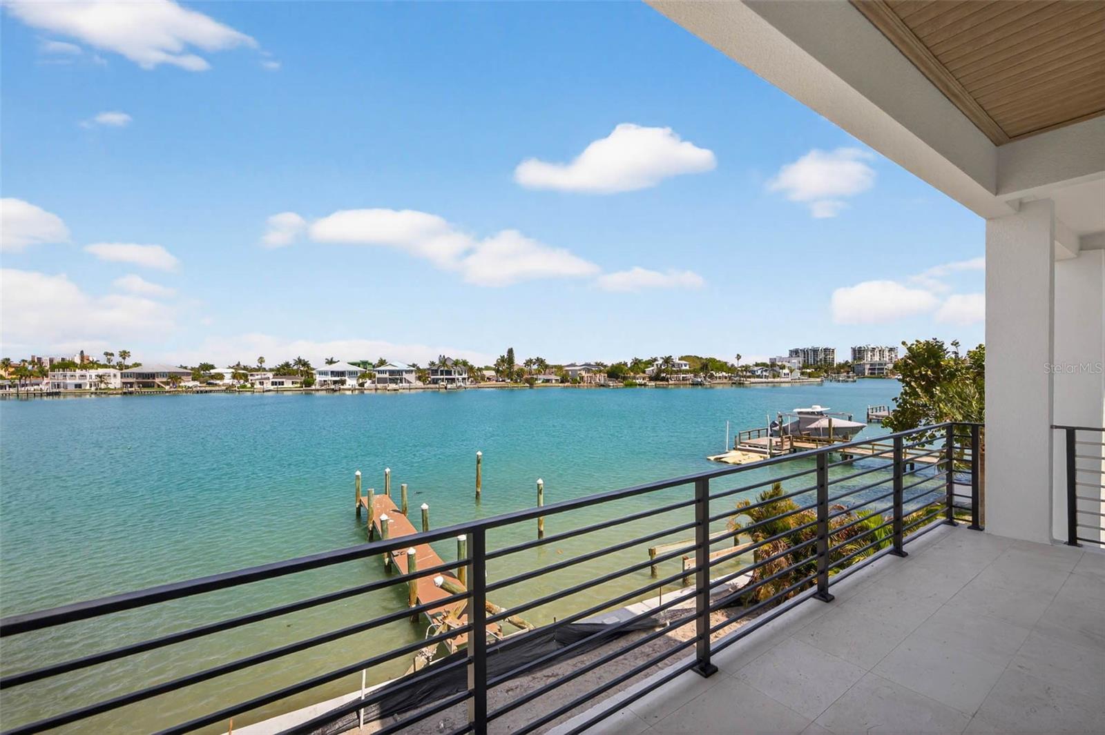 Image 13 of 75 For 10201 Gulf Boulevard