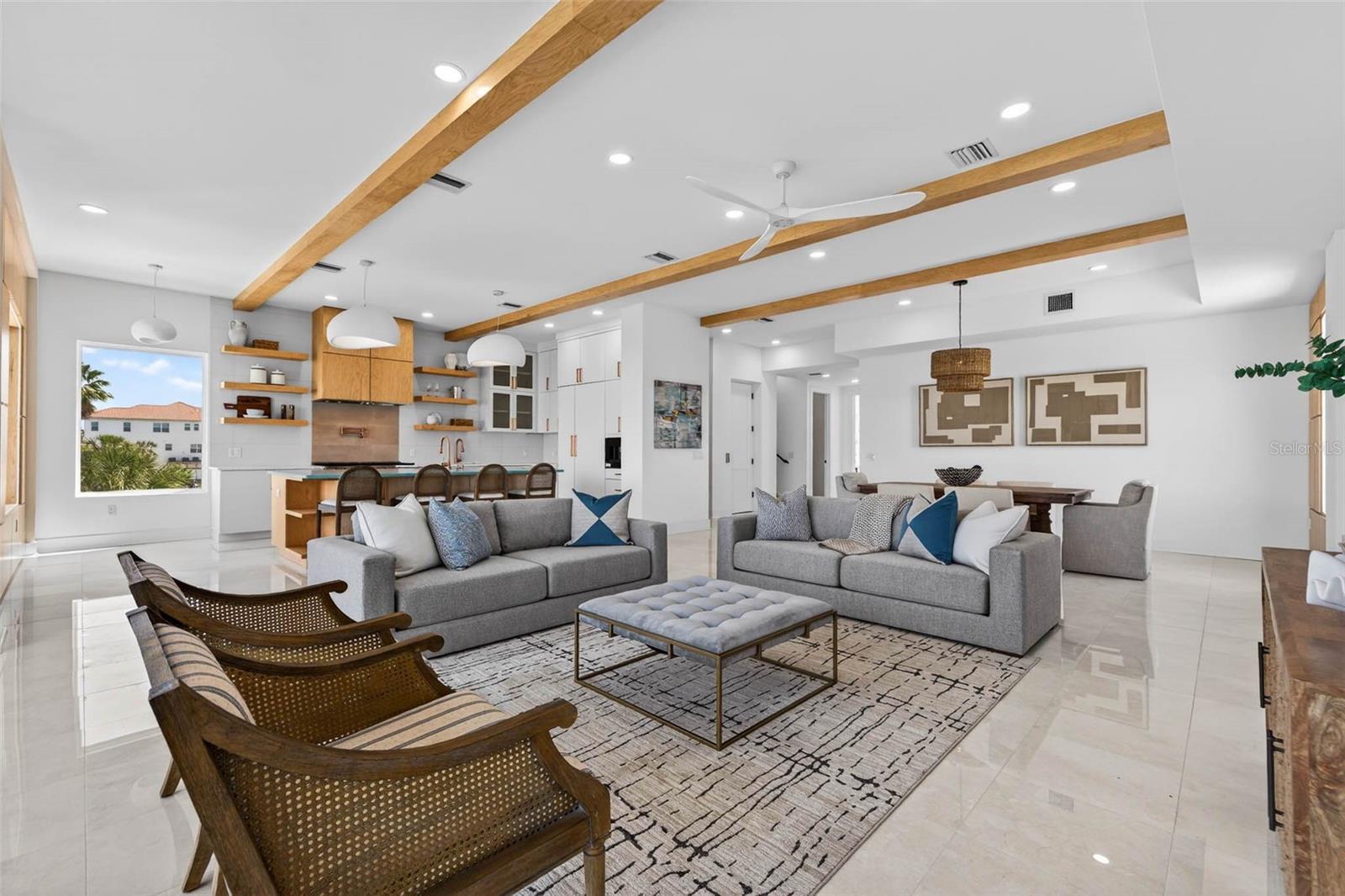 Image 15 of 75 For 10201 Gulf Boulevard