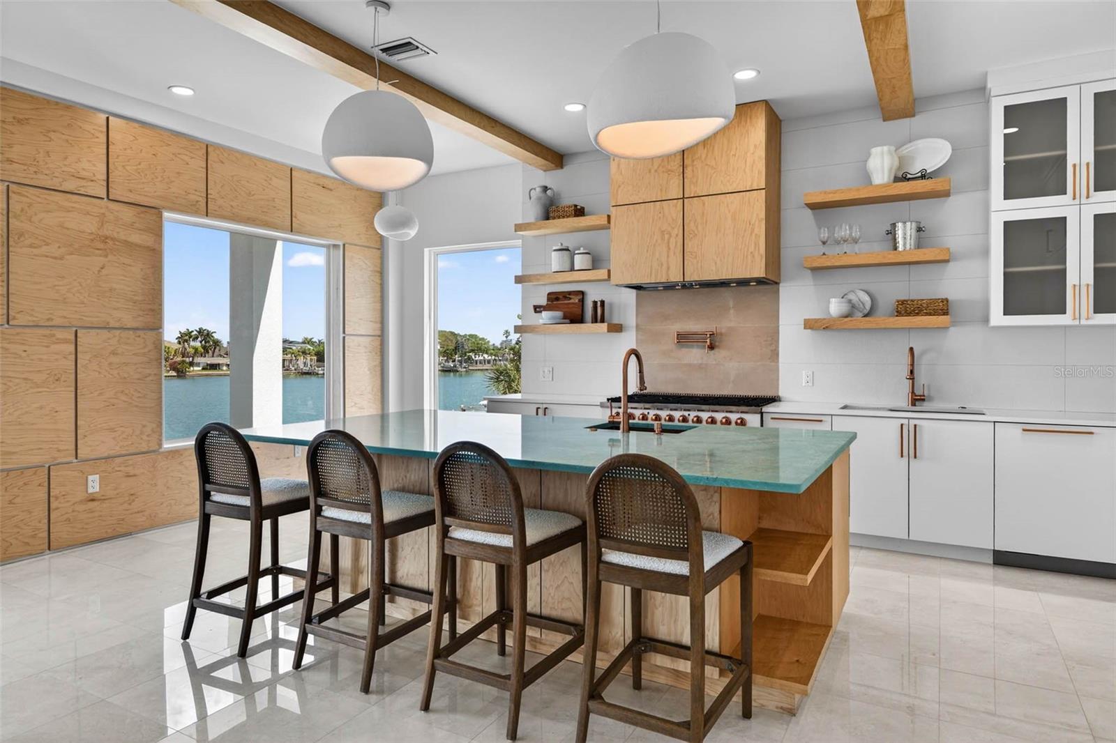 Image 26 of 75 For 10201 Gulf Boulevard